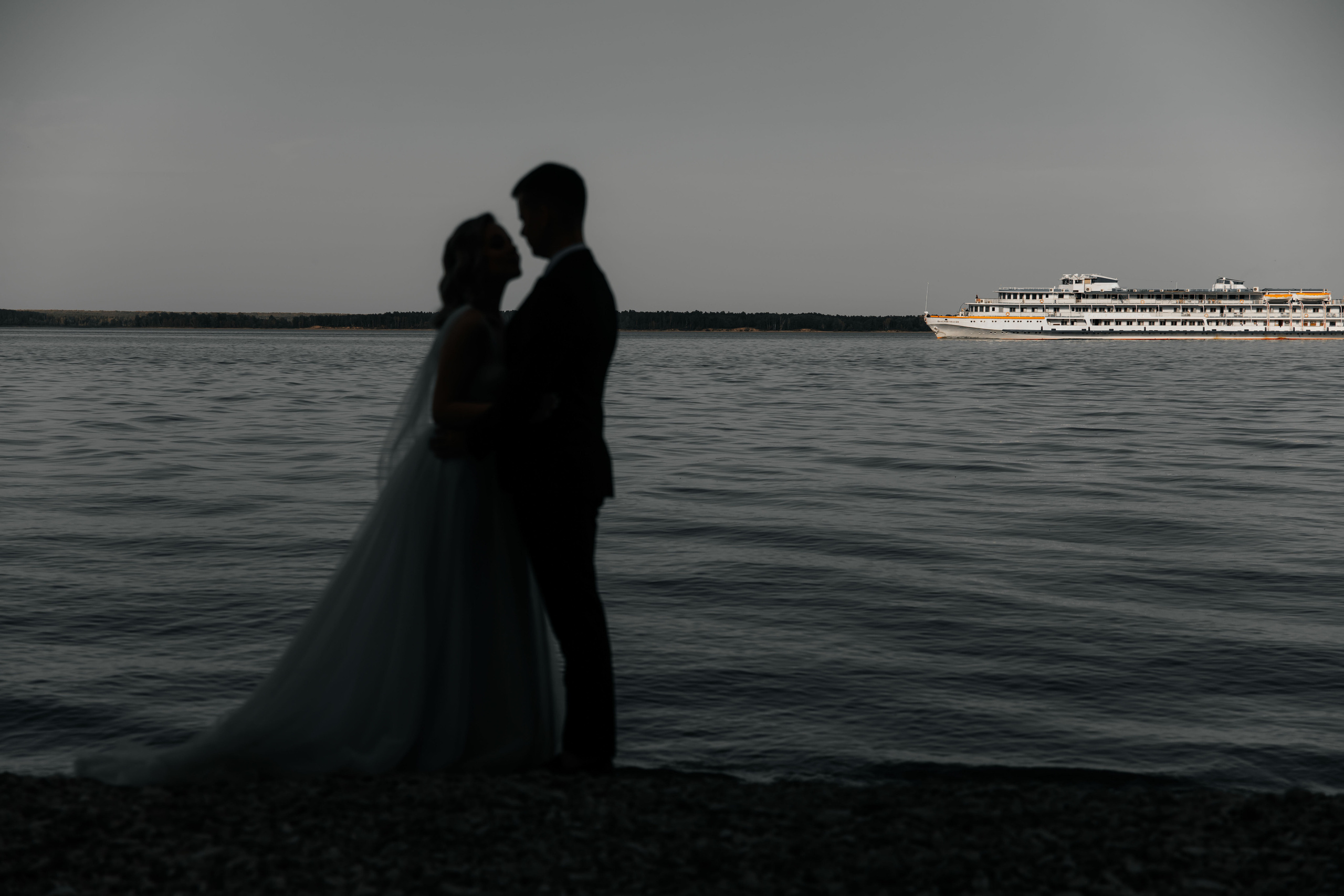 Послесвадебная фотосессия на Камском устье. Свадебный фотограф Казань Чебоксары Москва