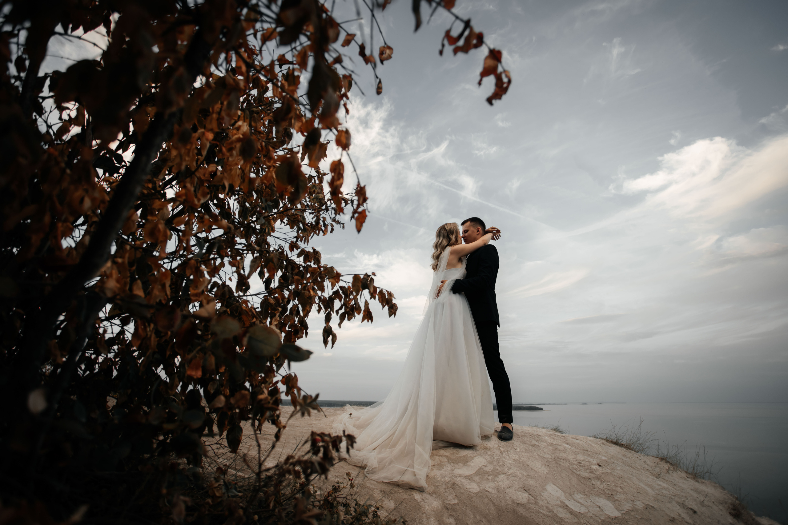 Послесвадебная фотосессия на Камском устье. Свадебный фотограф Казань Чебоксары Москва