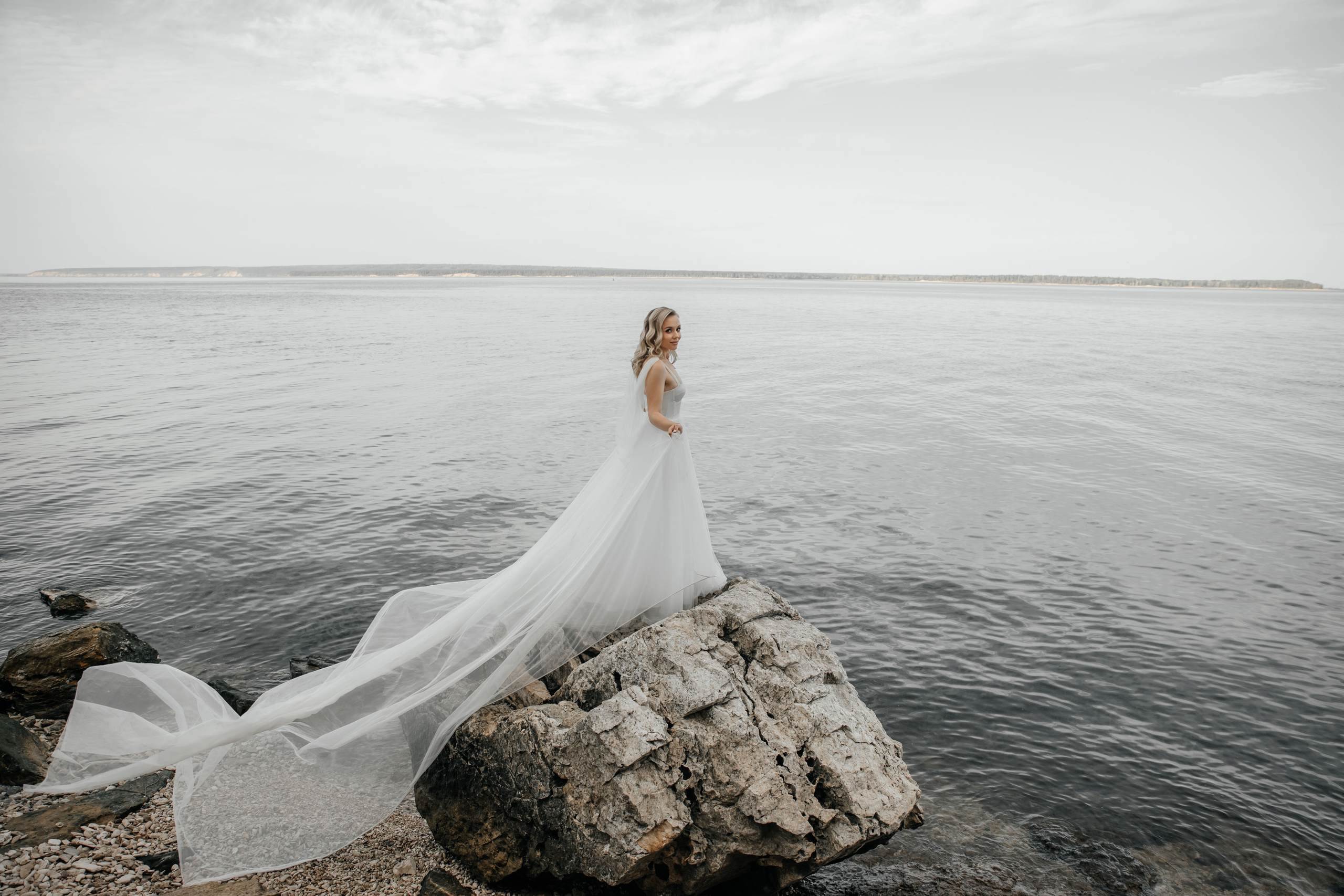 Послесвадебная фотосессия на Камском устье. Свадебный фотограф Казань Чебоксары Москва