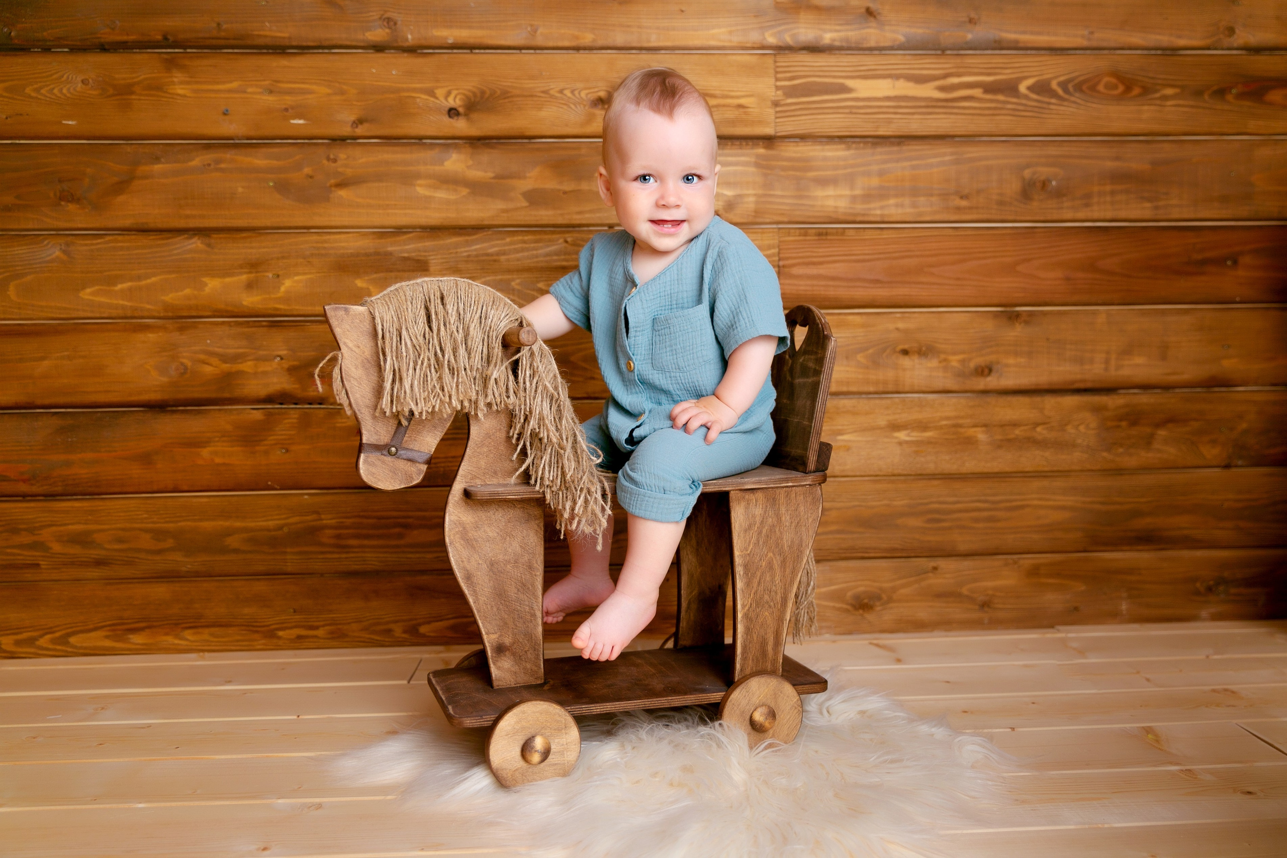 Детский и семейный фотограф в Екатеринбурге. Студия «Сюжеты»