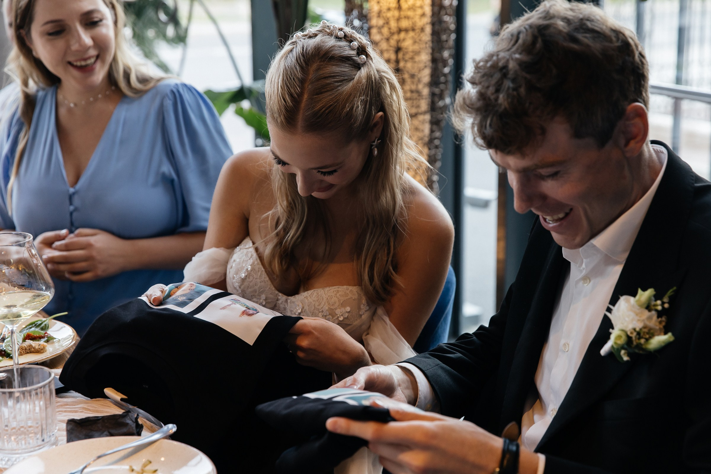 Камерная свадьба в ресторане «Муссон». Свадебный фотограф в Москве Элина Ларченкова. Фото, которые цепляют