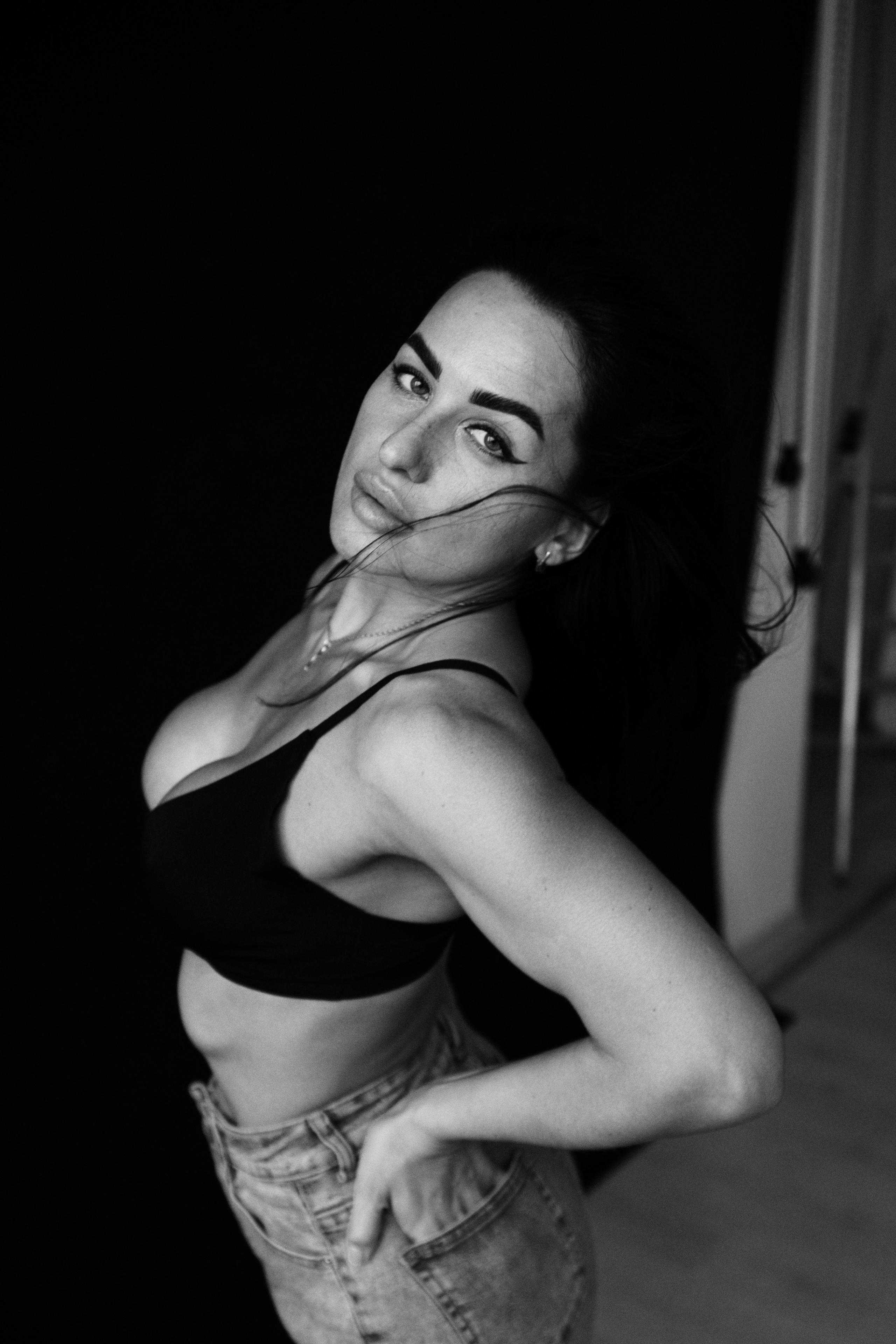 Виктория. Минималистичная фотосессия в студии. Портретный фотограф в Иванове Ольга Гуральник