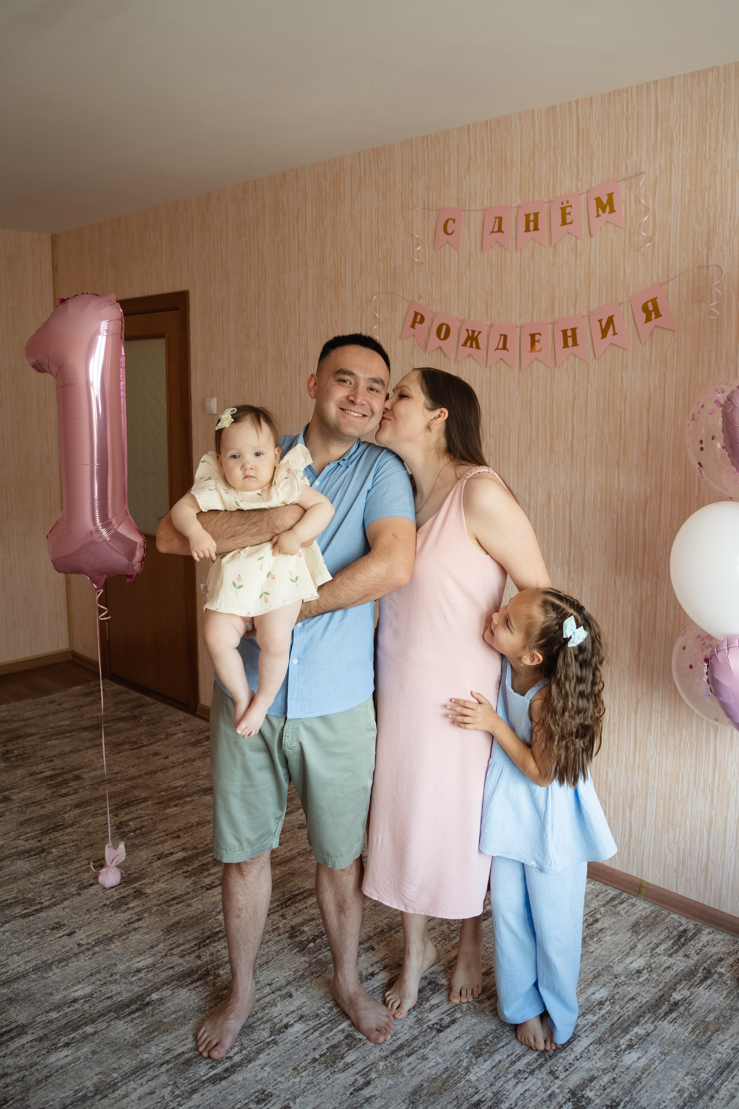 Съемка дома для Равиля и Резеды. Свадебный и семейный фотограф в Пскове и Острове Света Суворова