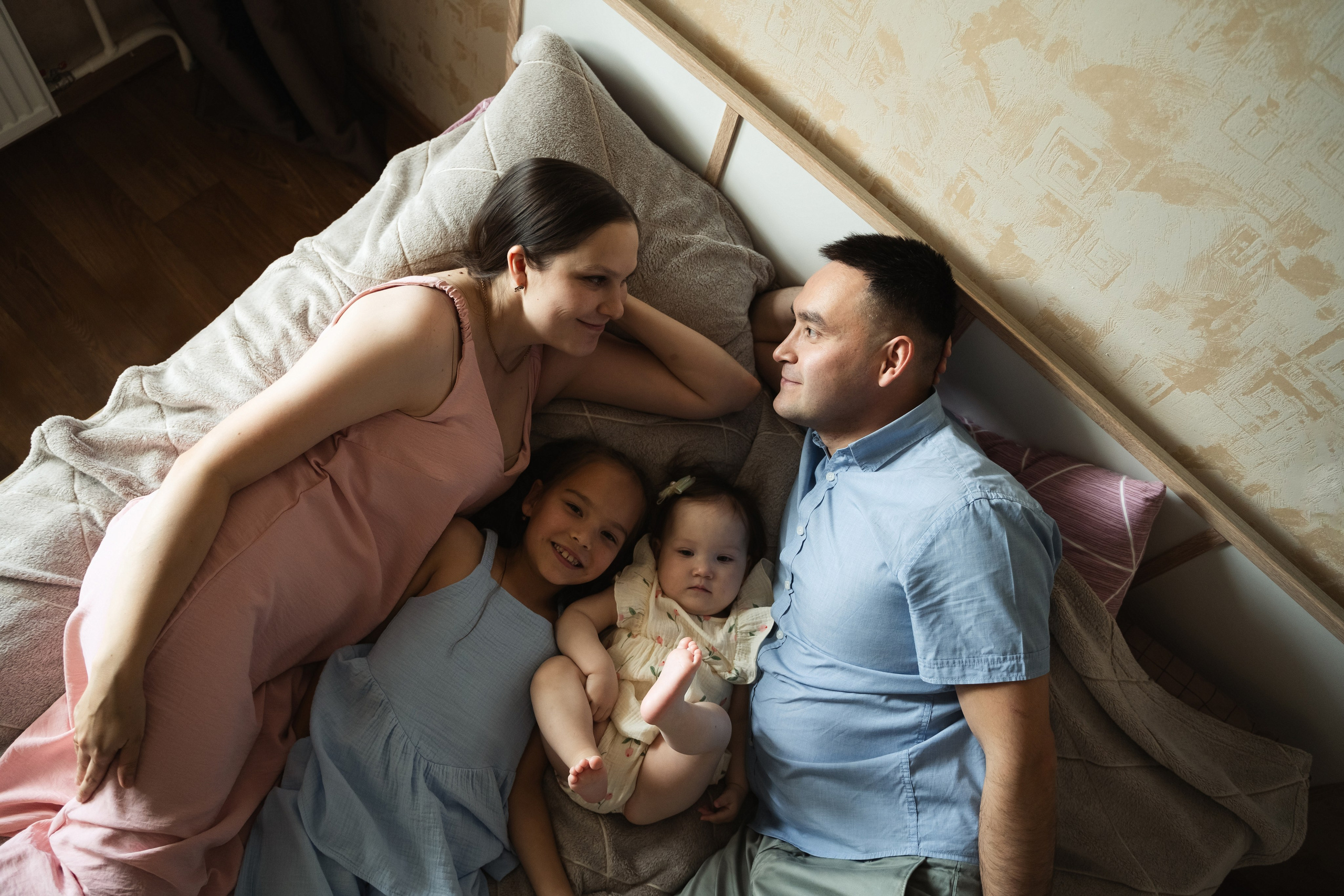 Съемка дома для Равиля и Резеды. Свадебный и семейный фотограф в Пскове и Острове Света Суворова