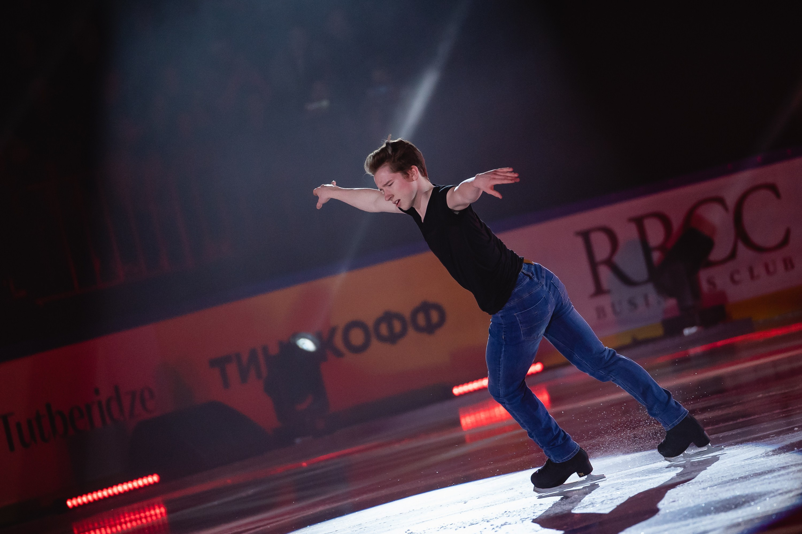 Шоу «Чемпионы на льду» в Новосибирске. Воробьева Ксения — Спортивный и танцевальный фотограф Новосибирск