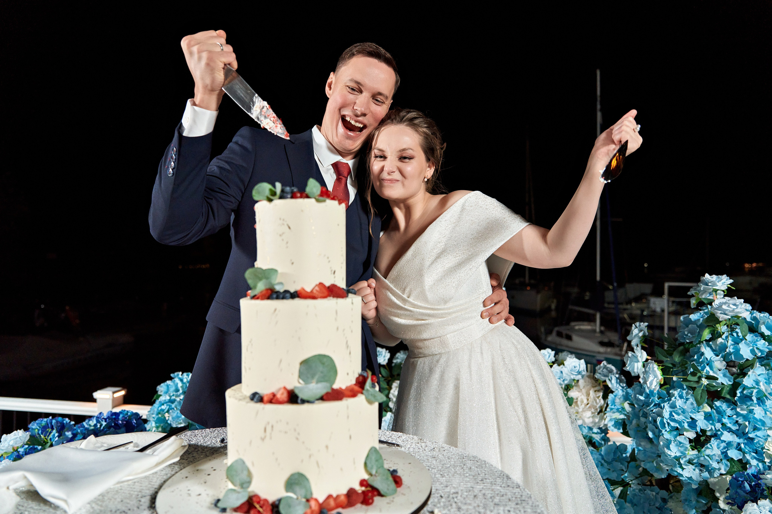 Нежная свадьба Антона и Софьи в яхт-клубе «Портофино». Фотограф Меняйло Евгений. Свадьба. Портрет. Репортаж. Семья. Контент