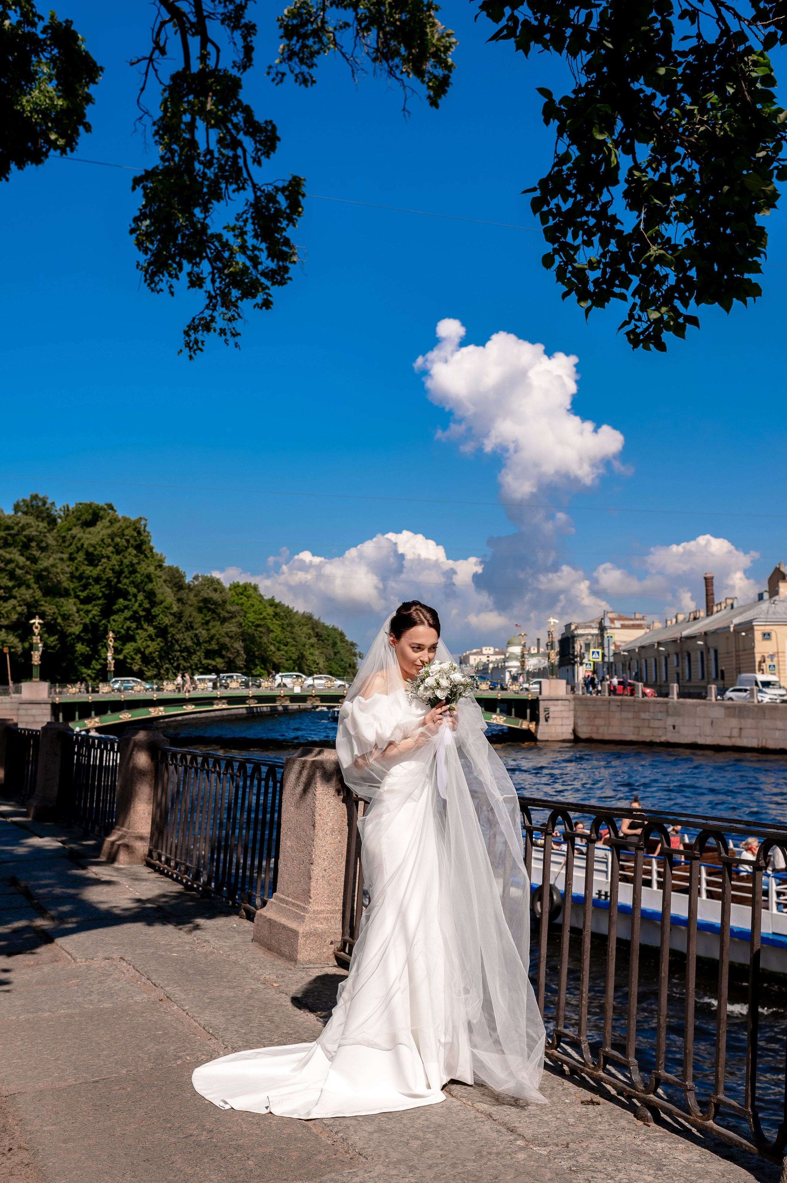 Летняя свадьба В Санкт-Петербурге и красивой выездной регистрацией Даши и Саши. Воздушная свадебная фотосессия в Петербурге. Портретный, семейный и свадебный фотограф в Санкт-Петербурге и в Пушкине Ширяев Денис