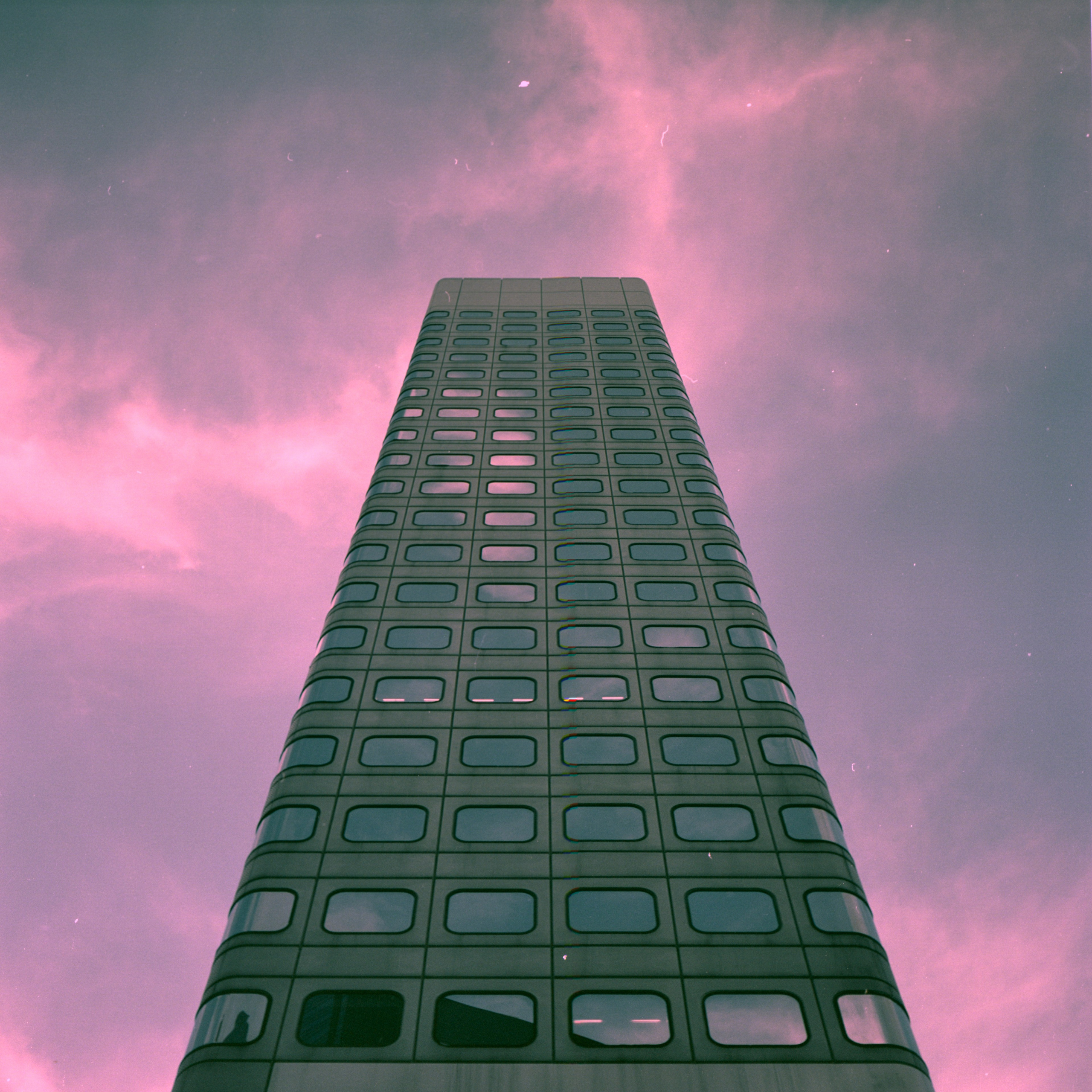 SEEKING SHADOWS — COLOR. Aleksandr Nariadchikov — Visual Artist & Game Designer