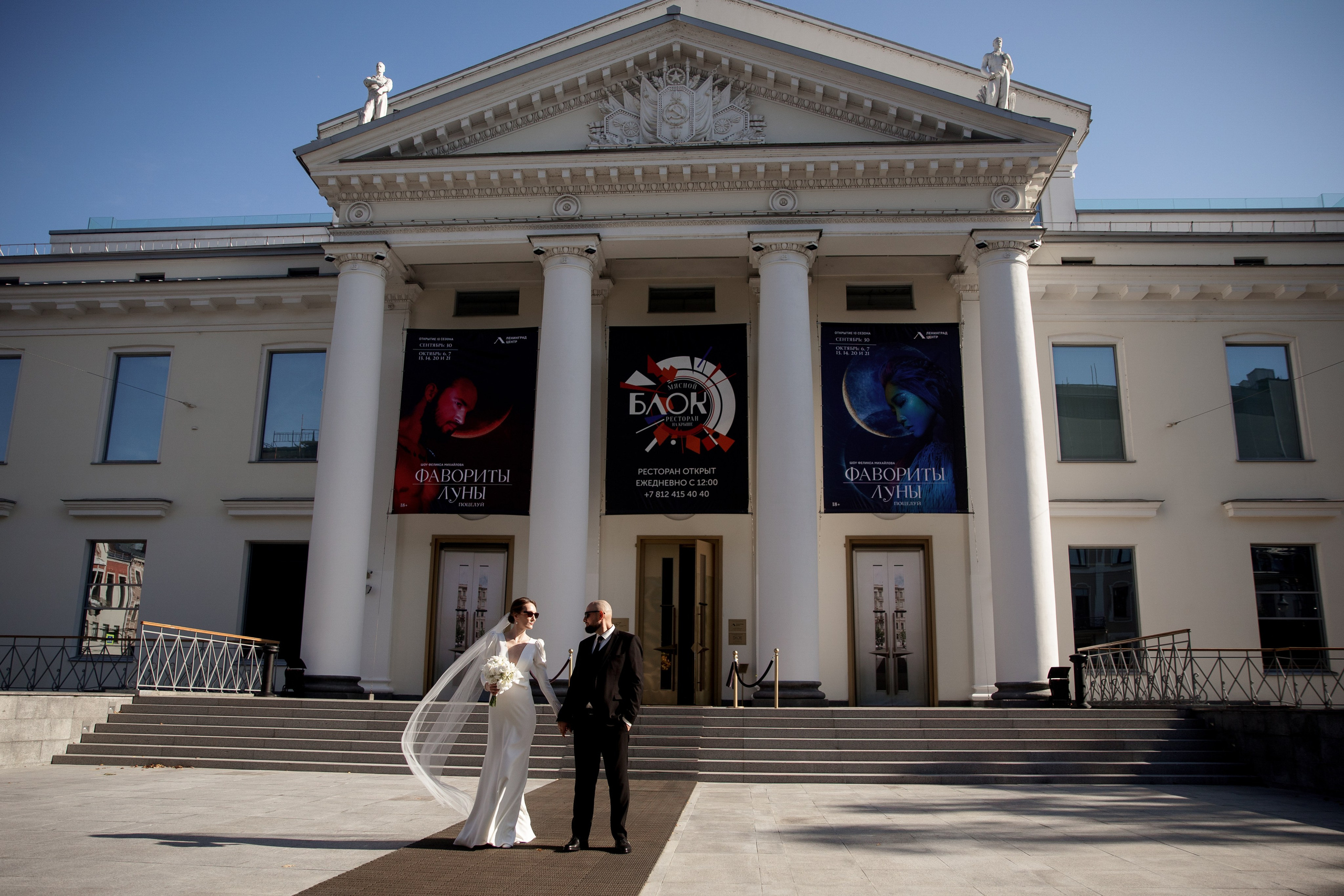 Свадебная фотосессия во Дворце Нарышкиных-Трубецких. Свадебный фотограф в Санкт-Петербурге Никита Кузякин