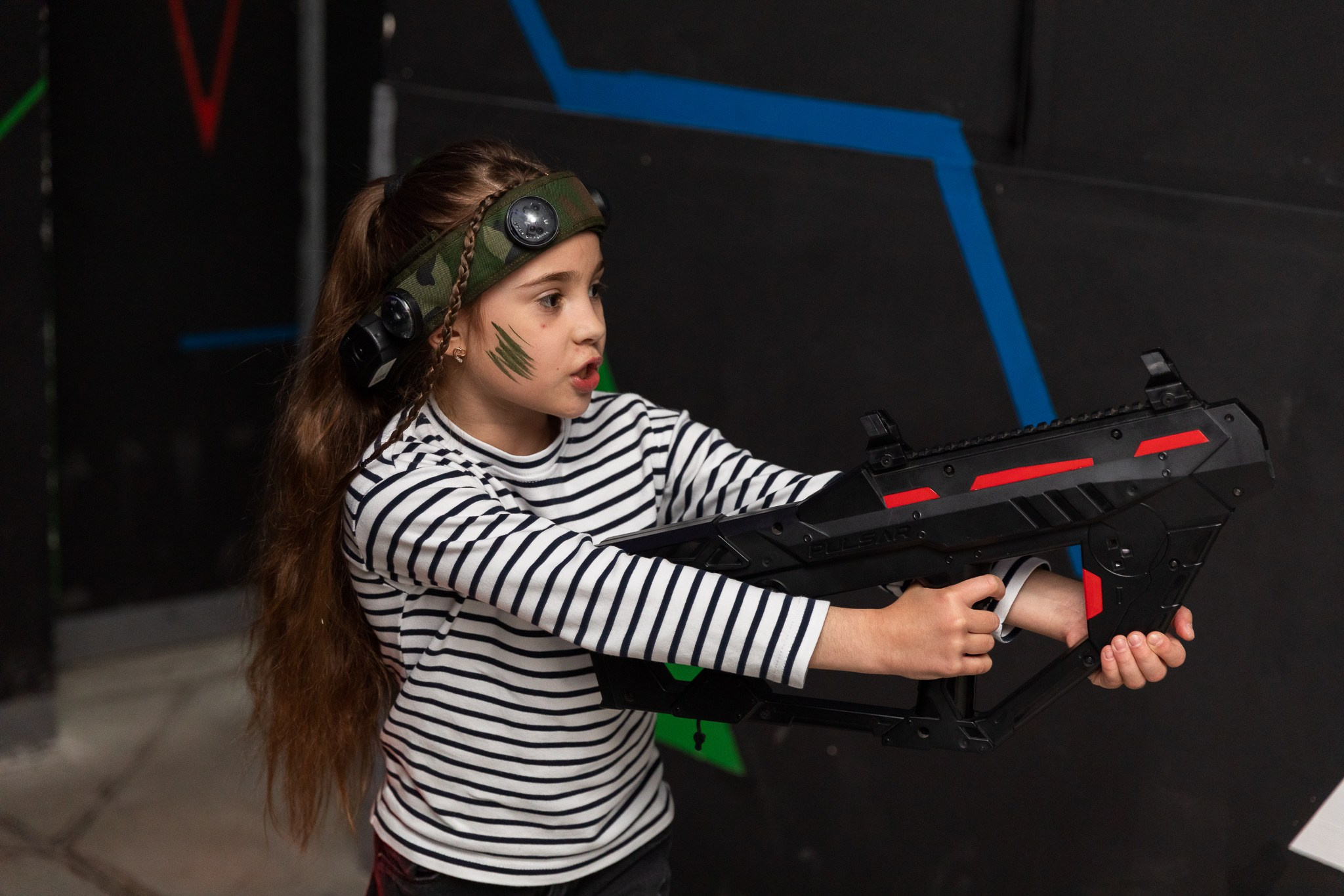 Платону 8 лет, лазертаг Zаряд. Фотограф Татьяна Генева