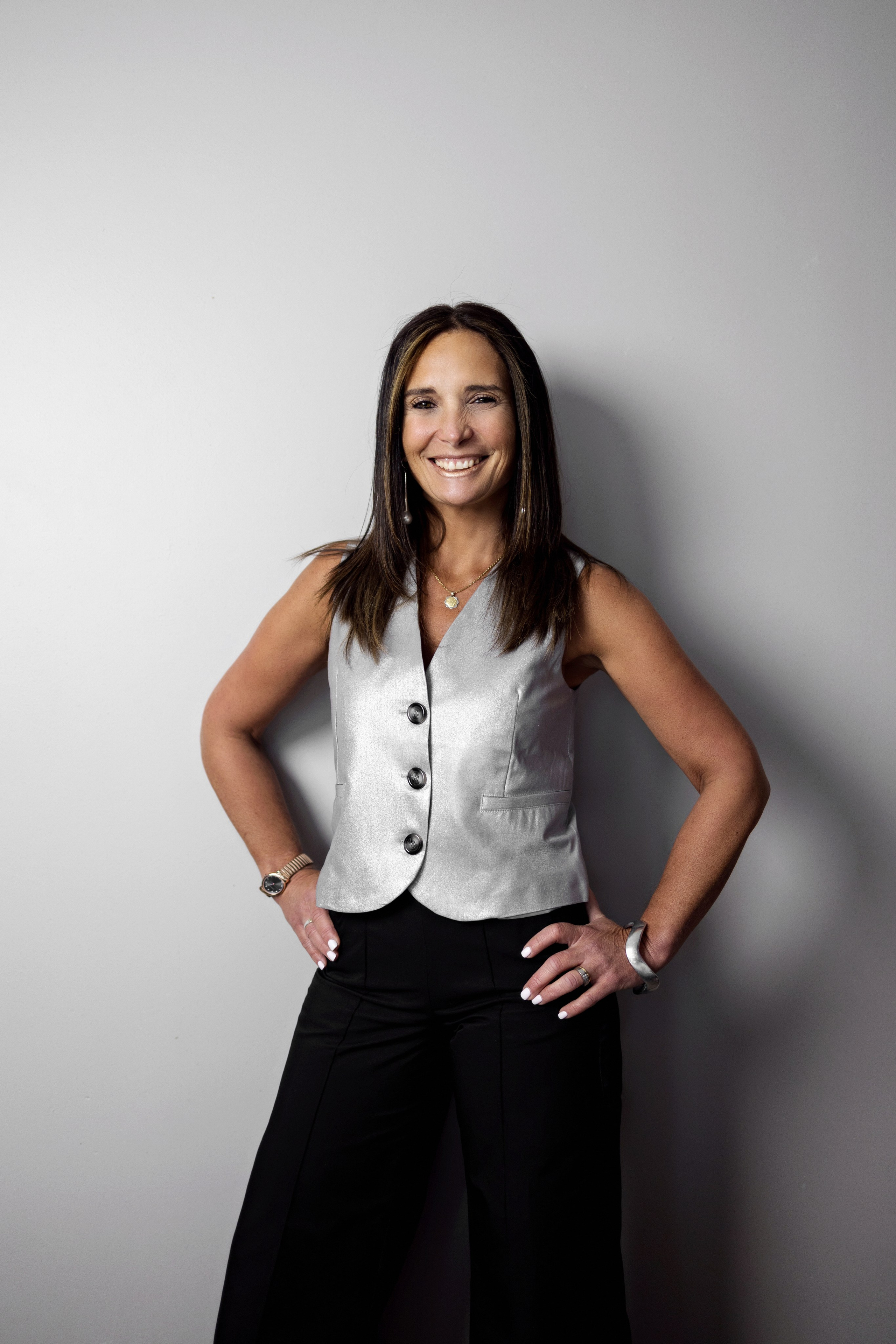 Fotografía Corporativa y Retratos Profesionales en Santiago, Chile. Retrato formal. Fotos Profesionales para LinkedIn, Empresas. Fotógrafa en Santiago, Chile | Julia Zalnova