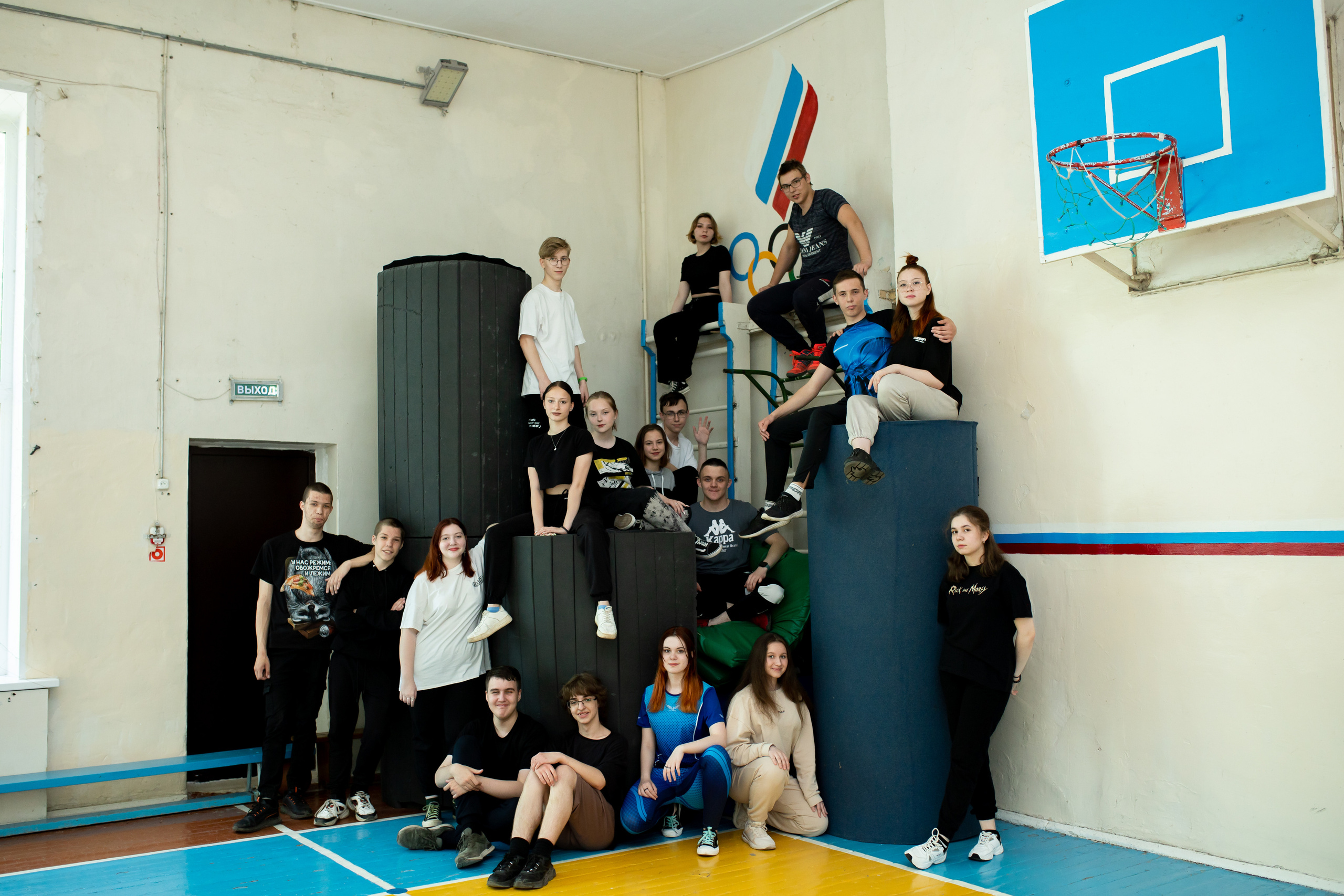 9 и 11 классы (КНИГИ) 3600р. Фотограф Алёна Финашова