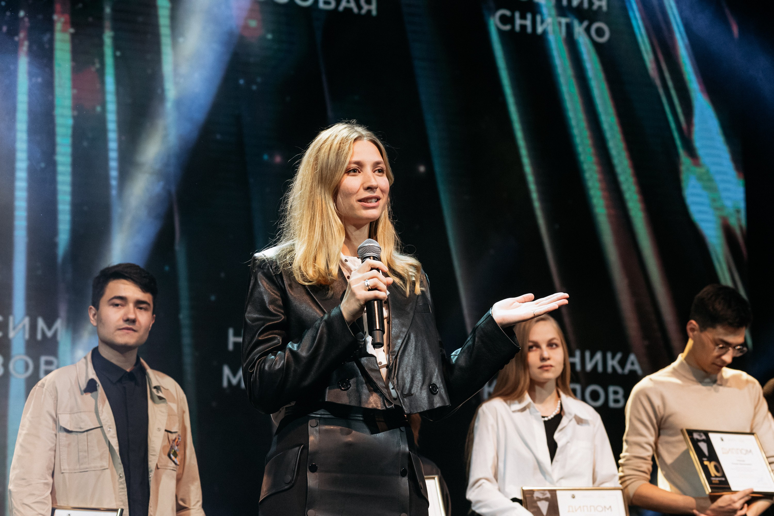 ПРЕМИЯ ГОДА В СФЕРЕ УСЛУГ ОБЩЕСТВЕННОГО ПИТАНИЯ. СВОИ. ФОТООТЧЕТЫ-СОБЫТИЯ-МЕСТА