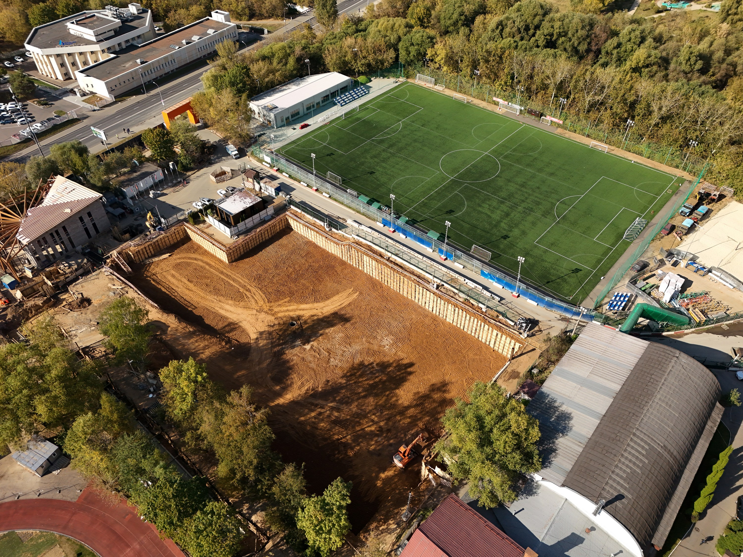 Архитектура и недвижимость. Ход строительства. Съемка с дрона. Профессиональное решение для частных лиц и бизнеса