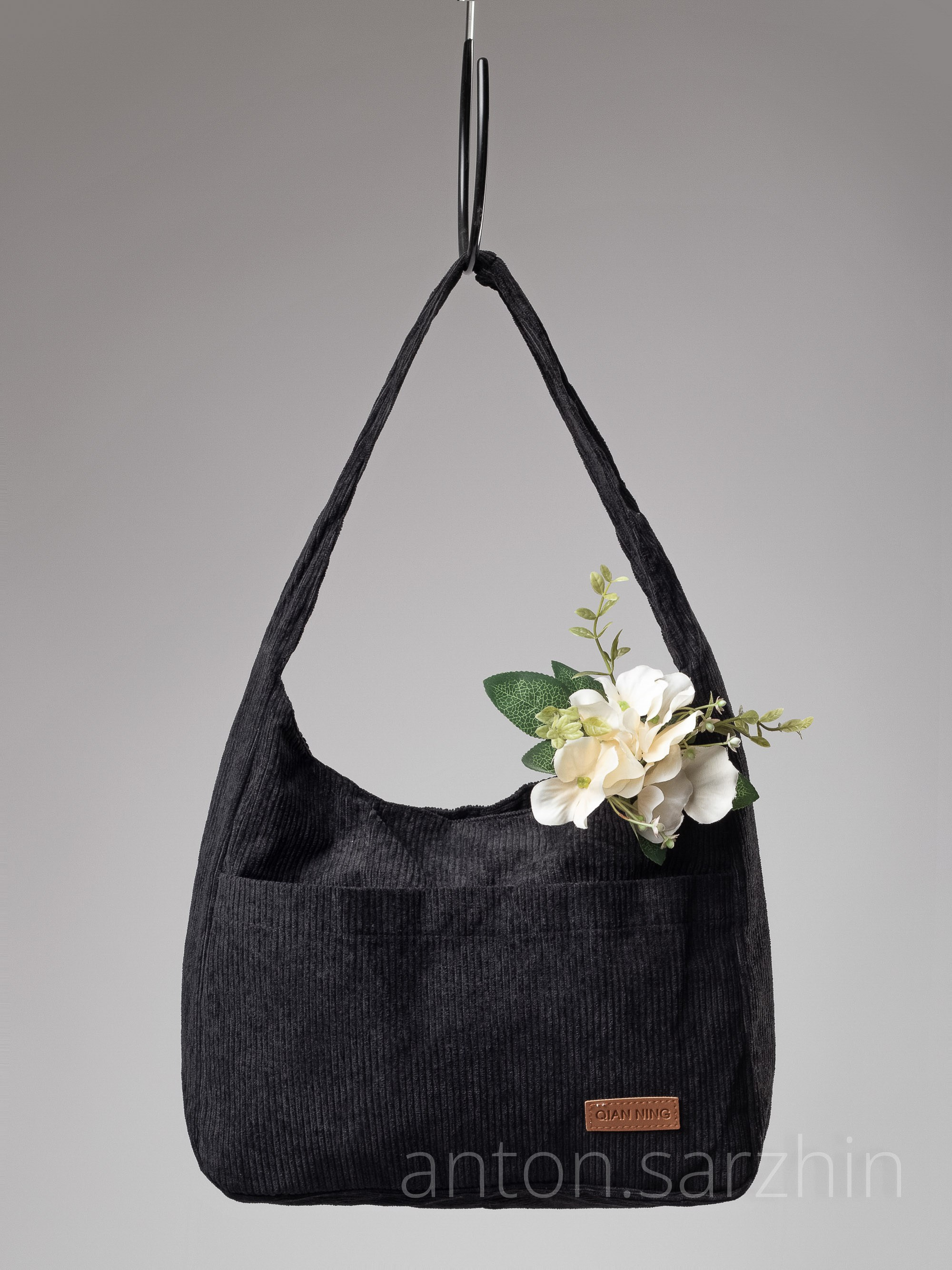 Интерьерная съемка вельветовой сумки