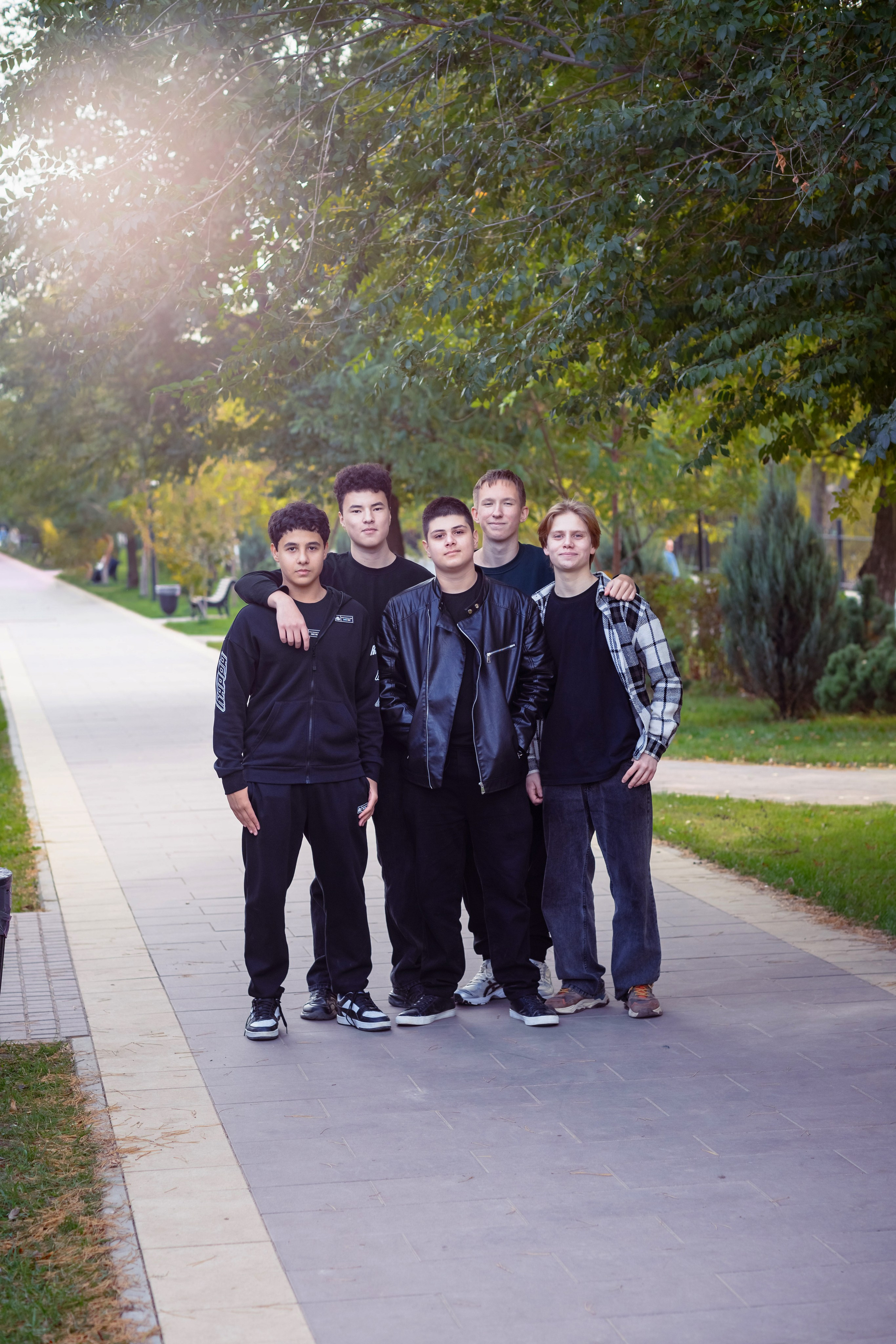 Старшая школа. Выпускные школьные фотоальбомы для школ и детских садов в Волгограде и Волжском