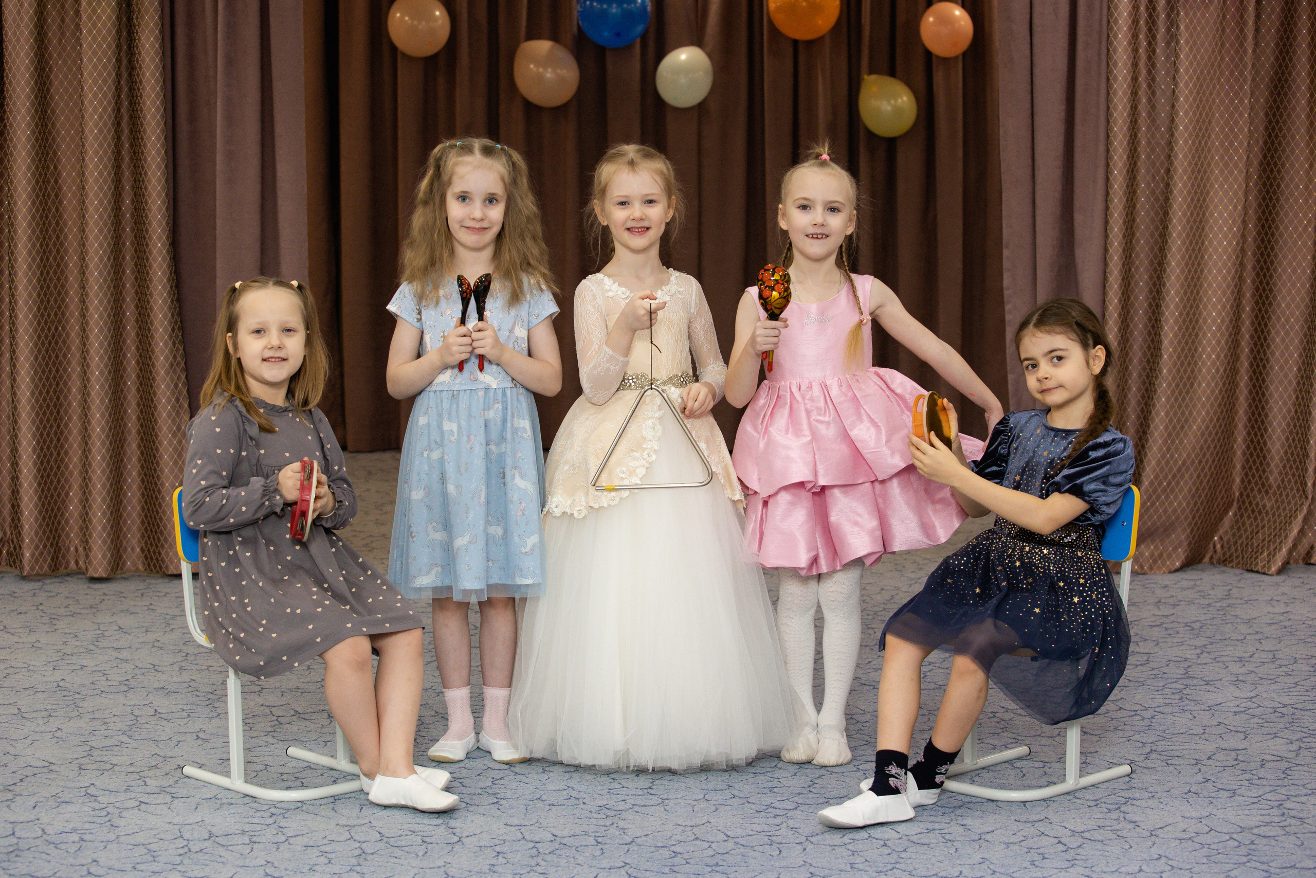 Выпускные альбомы в Красноярске. Студия Колибри