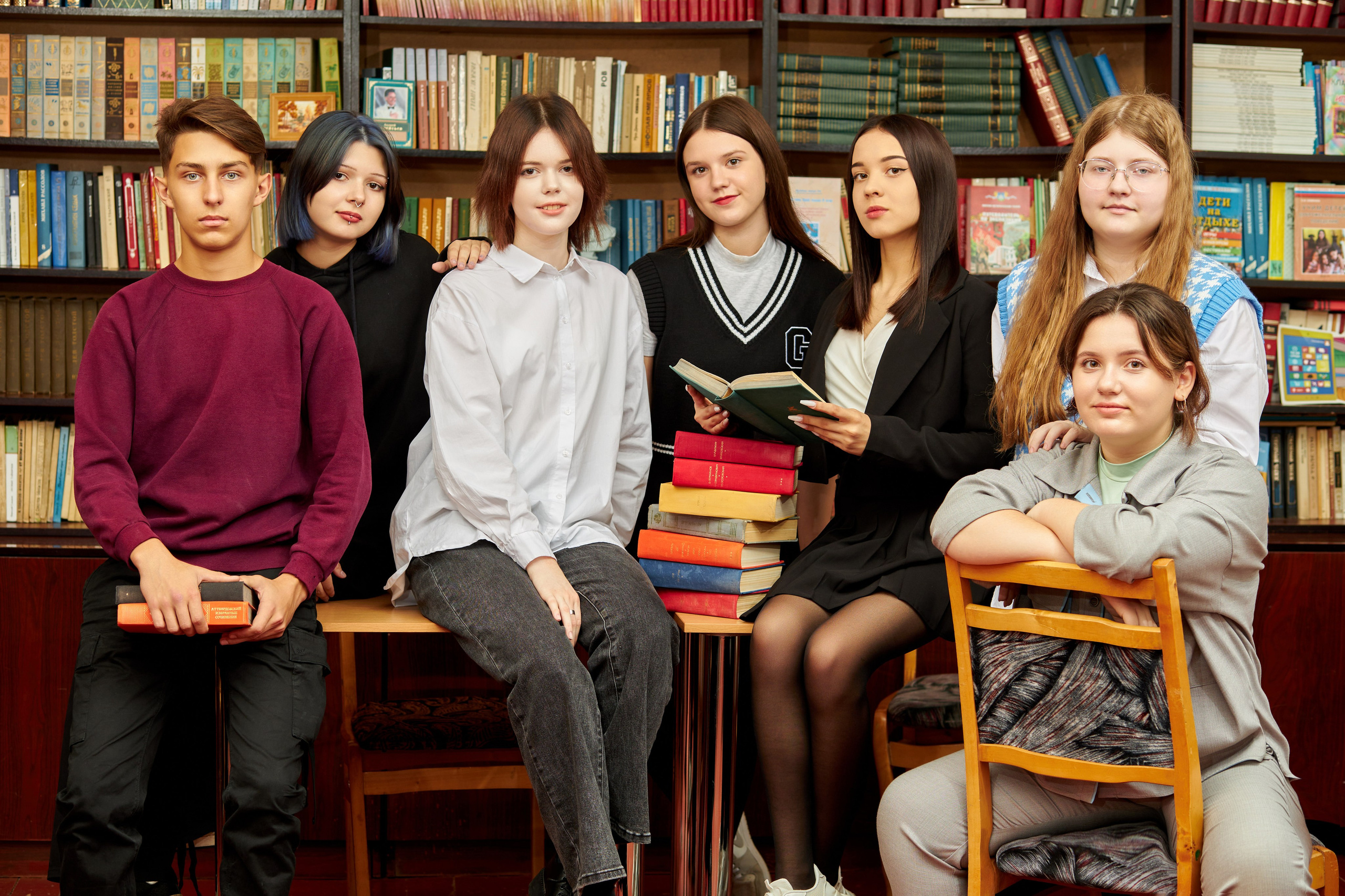 Для старшей школы. Школьный фотограф Леонова Наталия