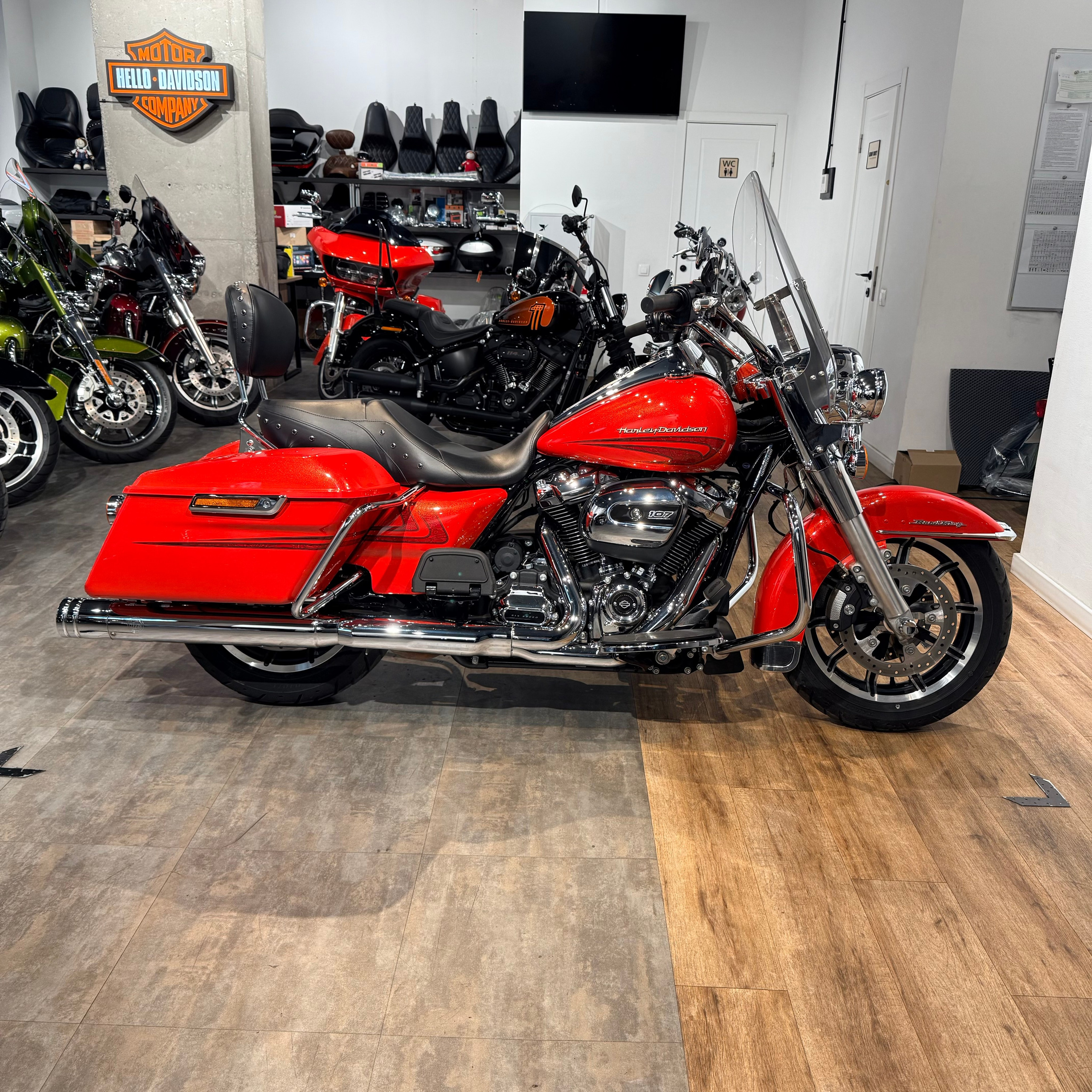 2017 Road Кing 107 АВS Laguna Orаngе. Hello Davidson, Москва. Только хорошие мотоциклы…