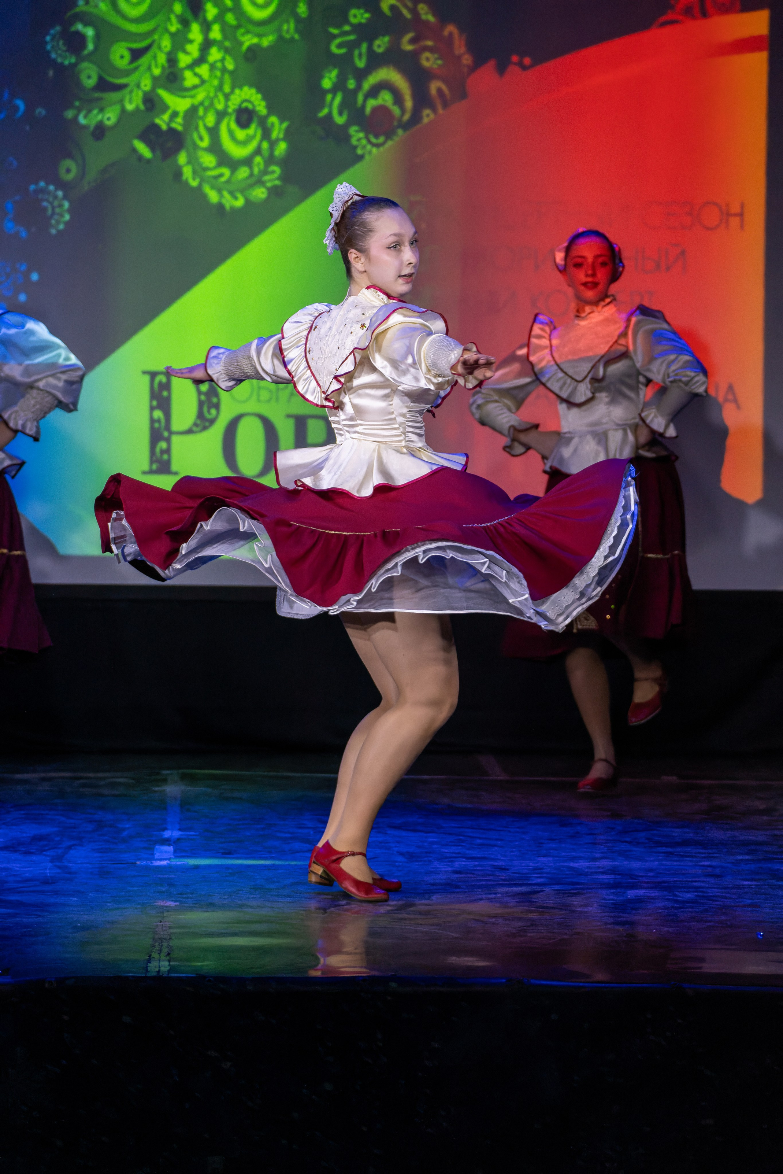 отчётный концерт образцовый ансамбль танца «Ровесник», центральный офицерский клубе ВКС РФ