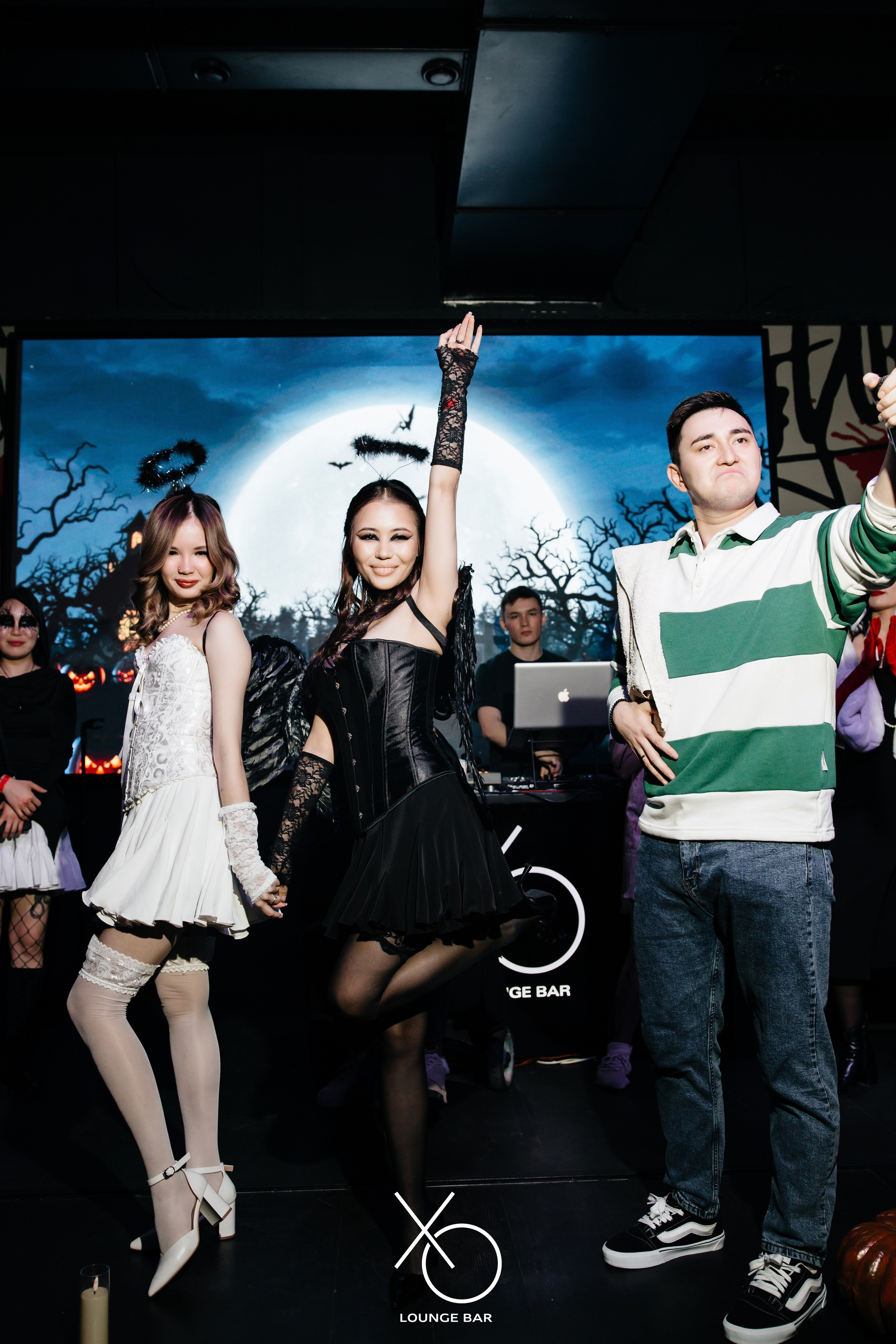 Halloween. Lounge Bar X.O