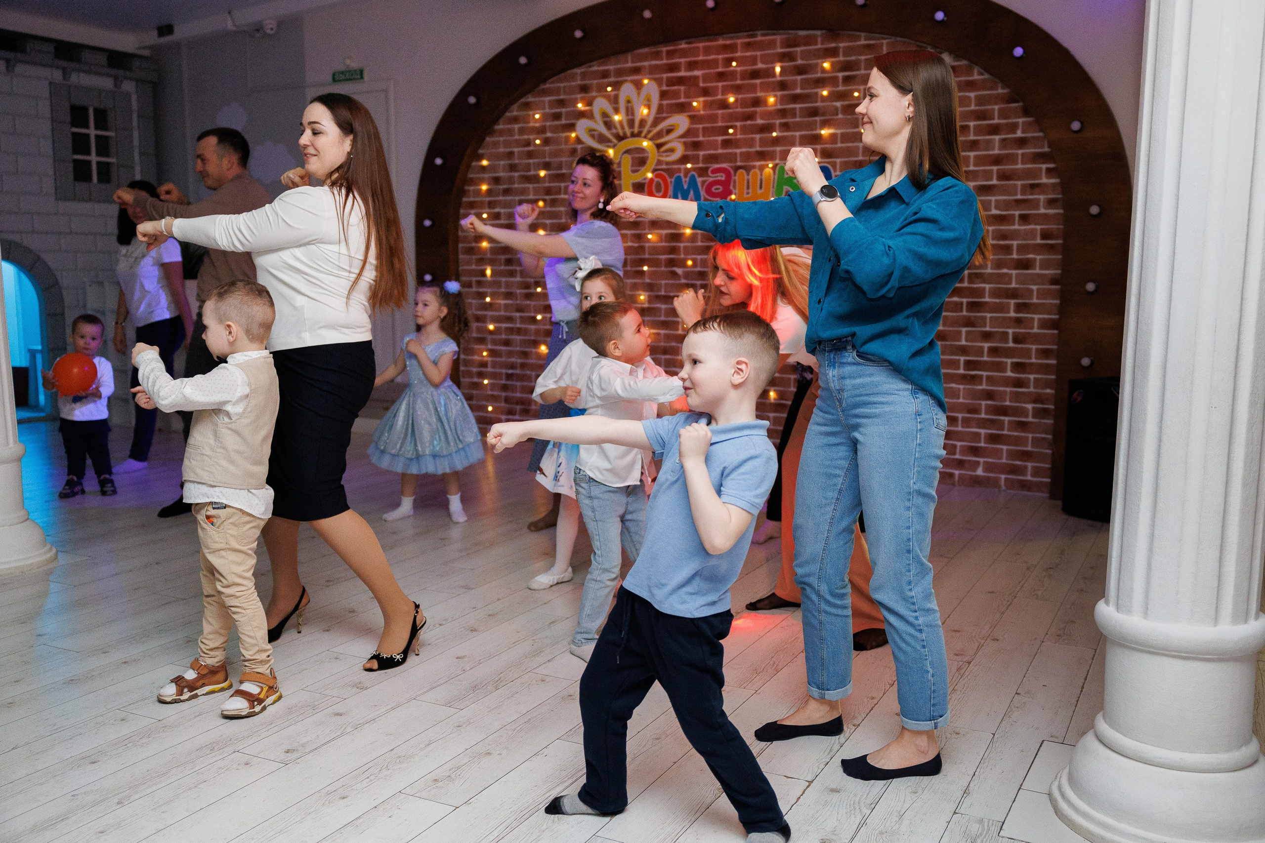 Детский день рождения в студии «Ромашка» в Оренбурге — Трансформеры