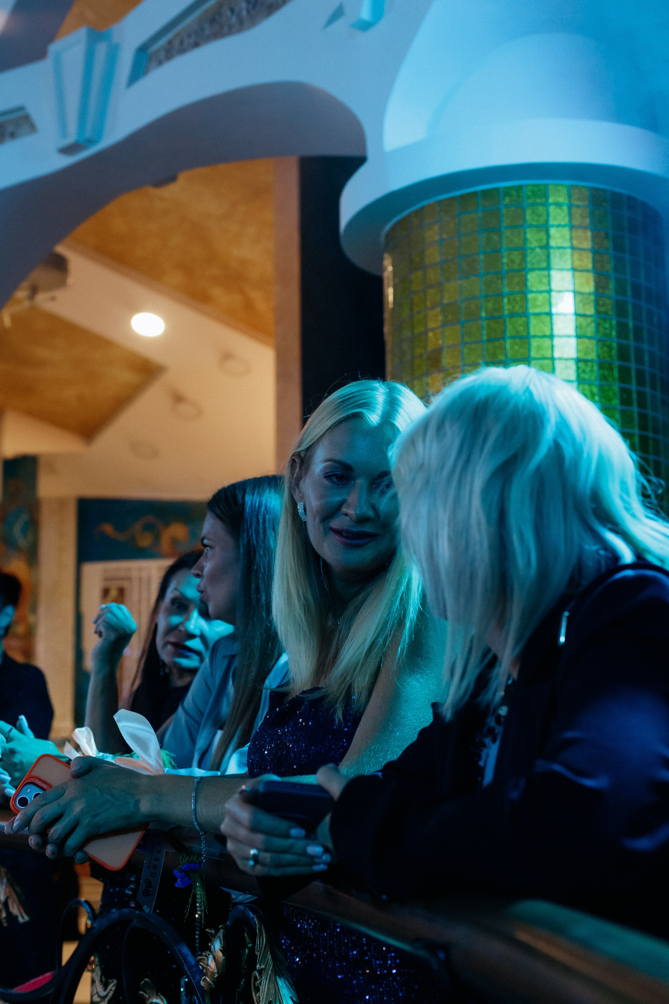 20 лет студии красоты Юлии Харченко. СВОИ. ФОТООТЧЕТЫ-СОБЫТИЯ-МЕСТА