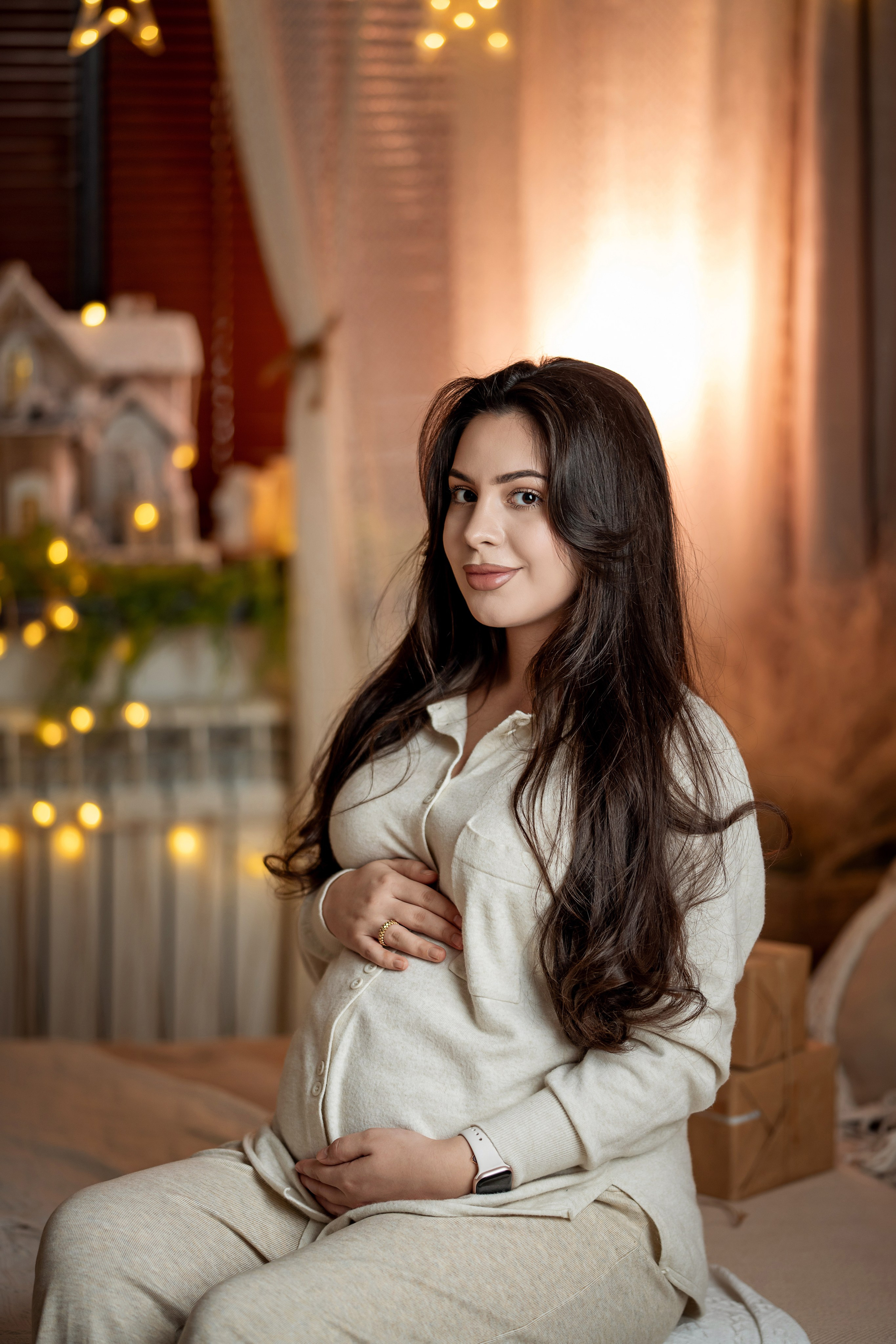 Фотосессия беременности в студии (Классика. Однотонные фоны) + Бохо стиль). Творческая команда Ульяшевы, свадебная и семейная фотография. Кахахста