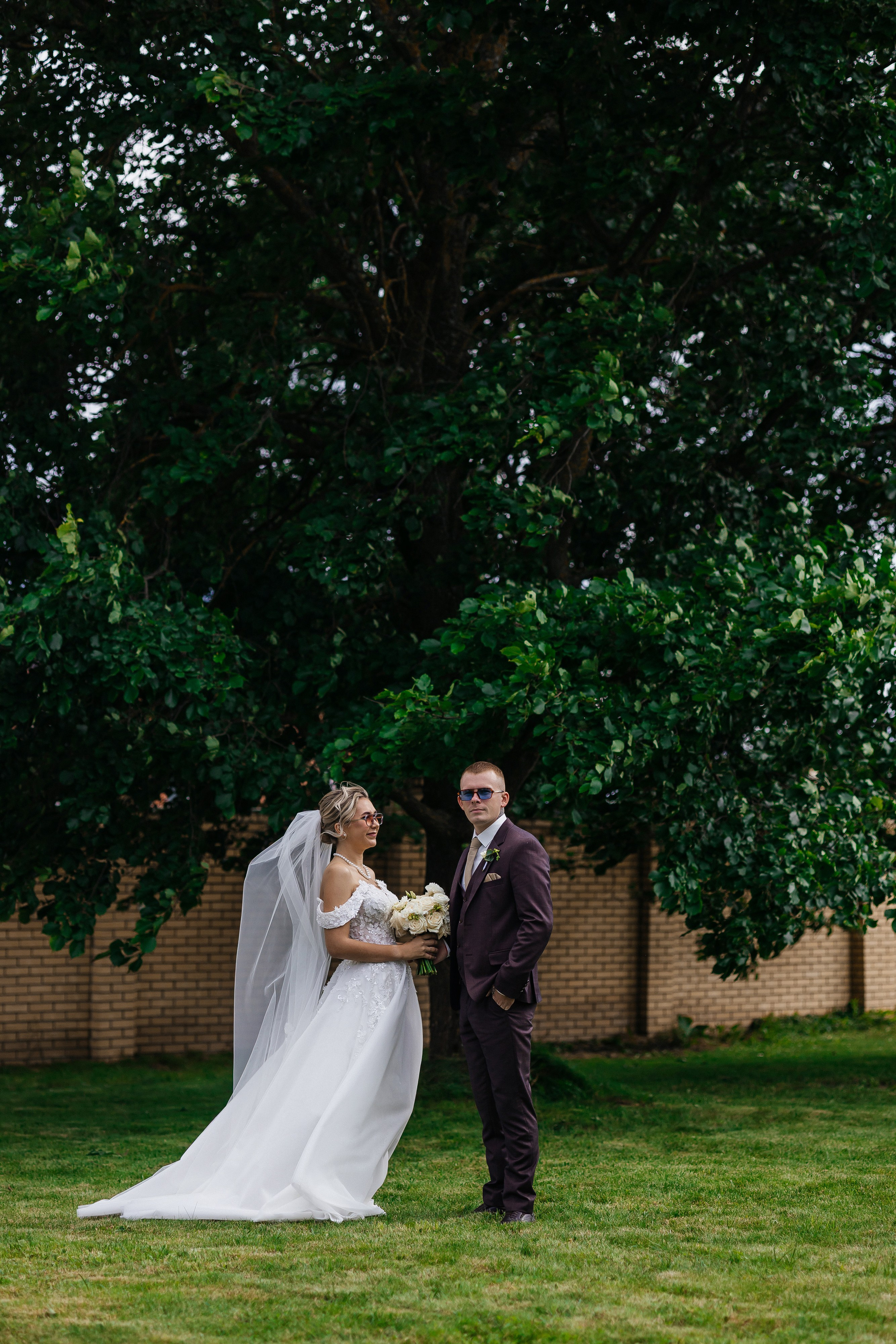 Красивая летняя свадьба в шатре. Олег Сверчков | Свадебный фотограф Вологда