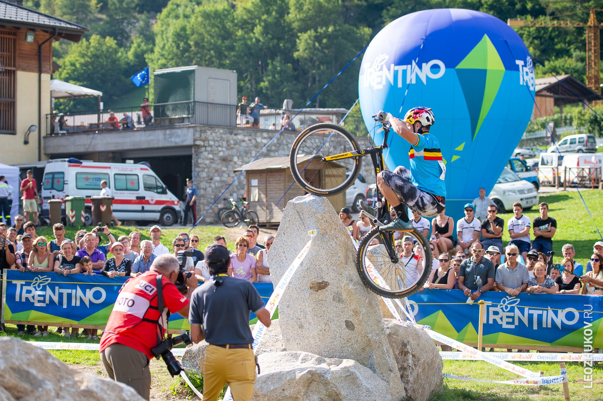 UCI Trials World Championships 2016 — finals. Sports photographer Leonid Zhukov