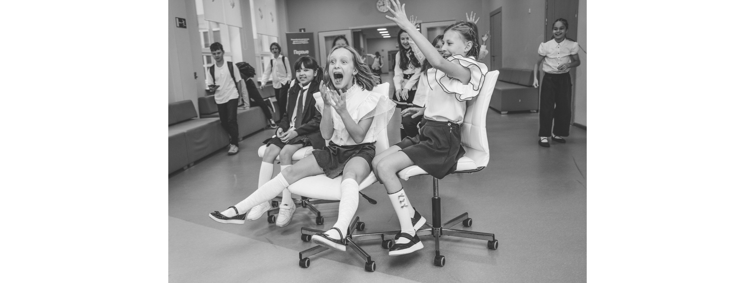 Выпускные альбомы для школ. Семейный и детский фотограф Марина Тувиста в Санкт-Петербурге