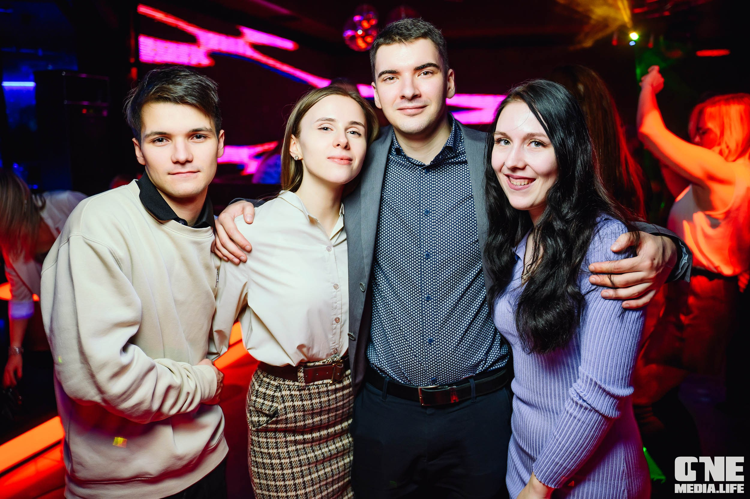 Фотоотчет с тусовки в РК Планета. One Media Life: фоторепортажи, фотоотчеты с мероприятий и заведений