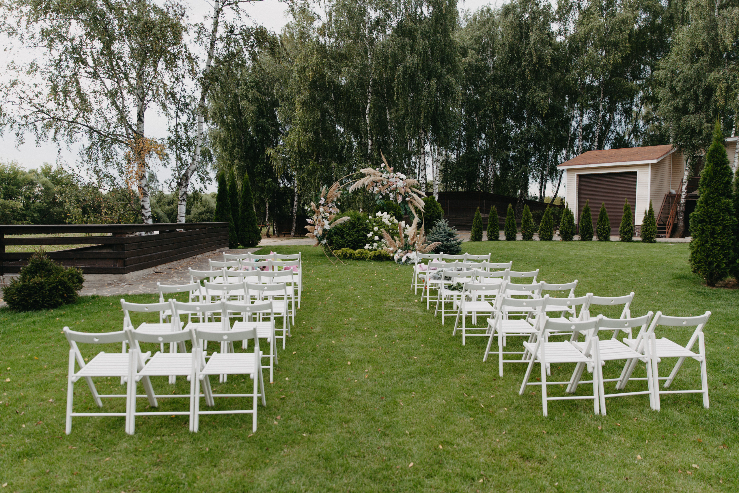 Территория для проведения церемонии выездной регистрации брака. Банкетный комплекс и свадебное агенство "Александр Грин"