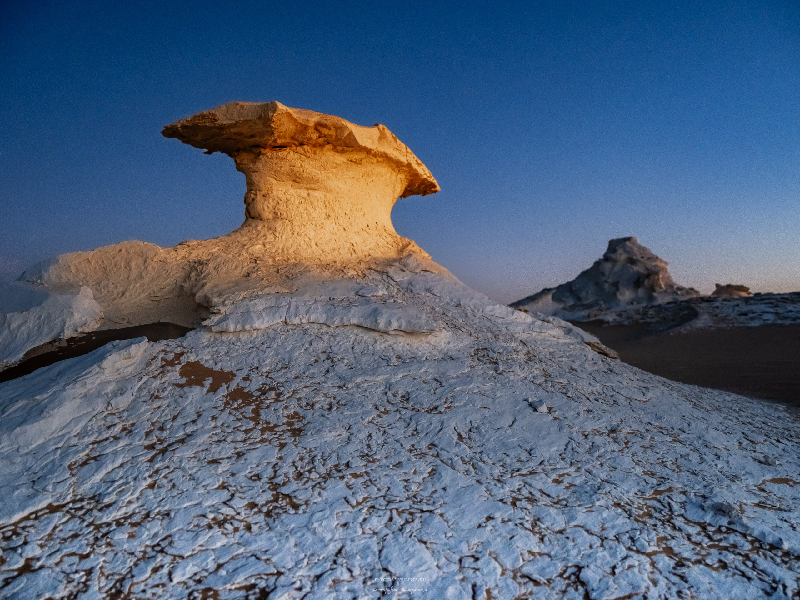 Пустыня чёрная, пустыня белая. Авторские стильные фотокартины