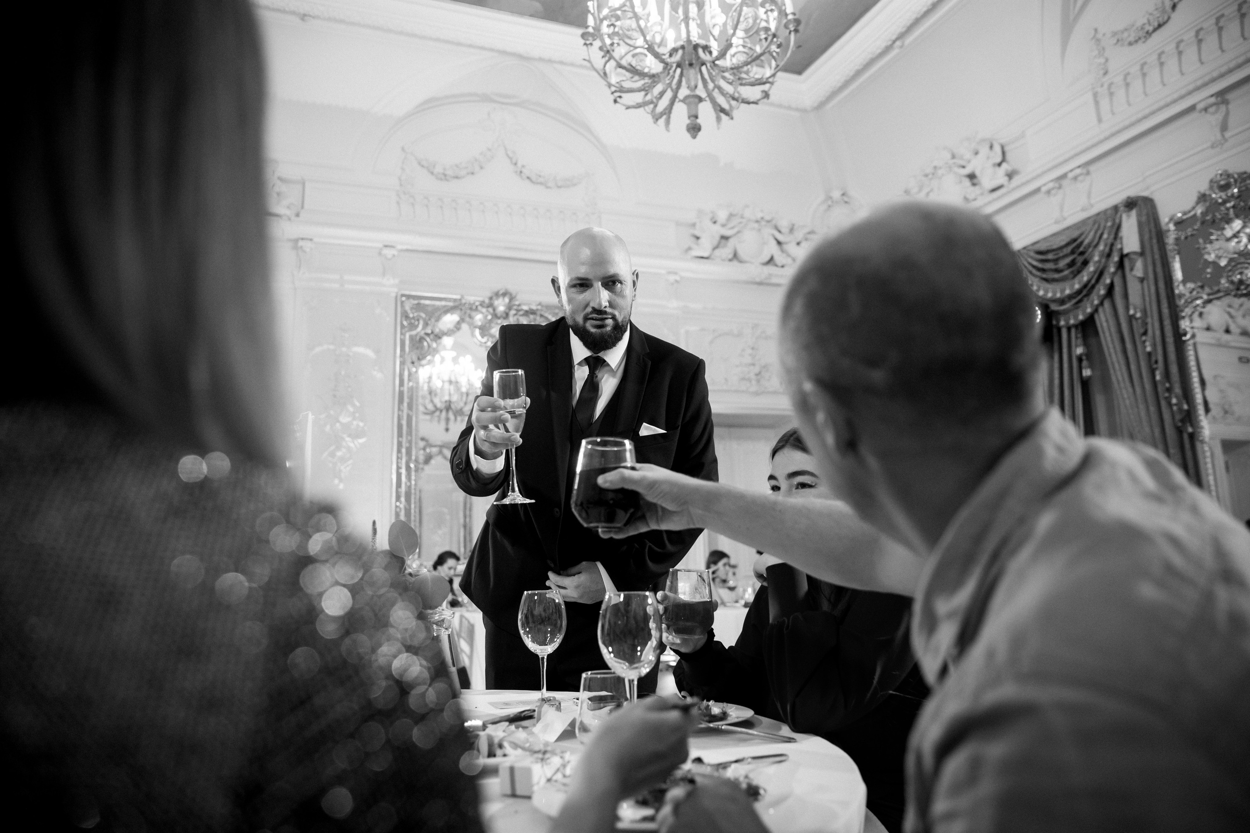 Свадебная фотосессия во Дворце Нарышкиных-Трубецких. Свадебный фотограф в Санкт-Петербурге Никита Кузякин