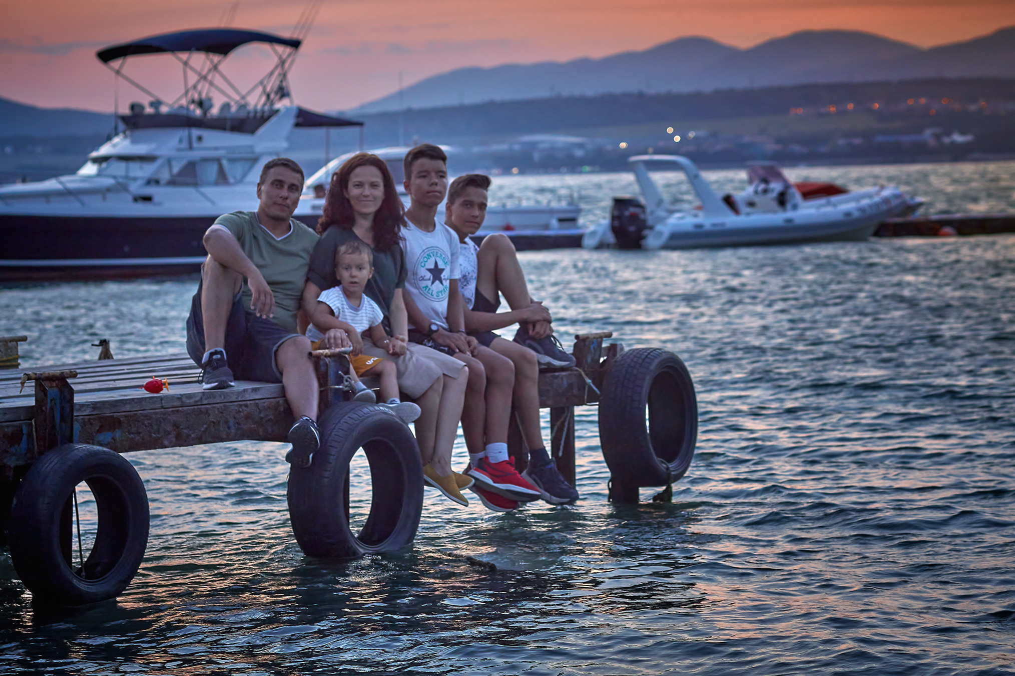 Семейная фотосессия в г. Геленджик Яхт-клуб