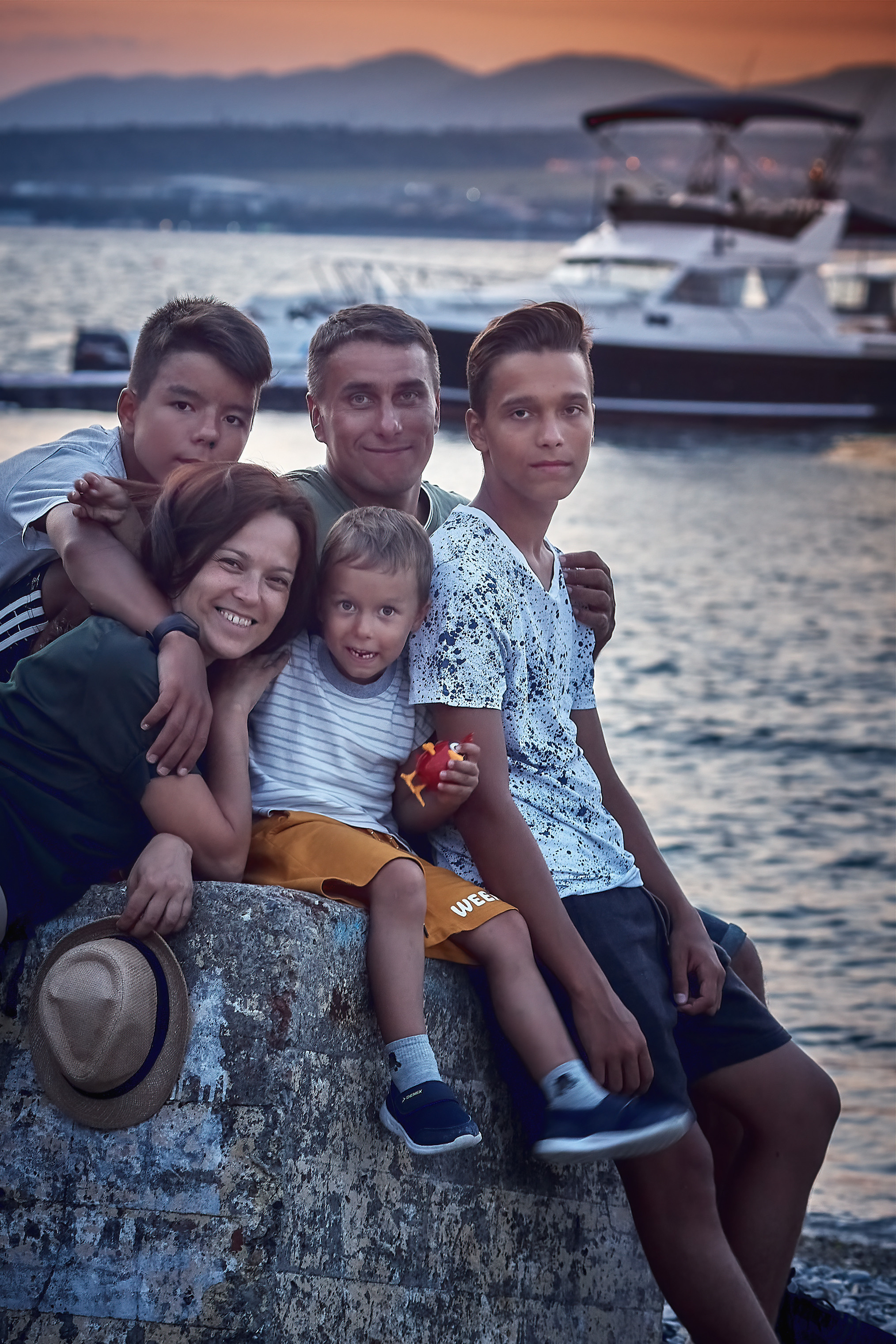 Семейная фотосессия в г. Геленджик Яхт-клуб