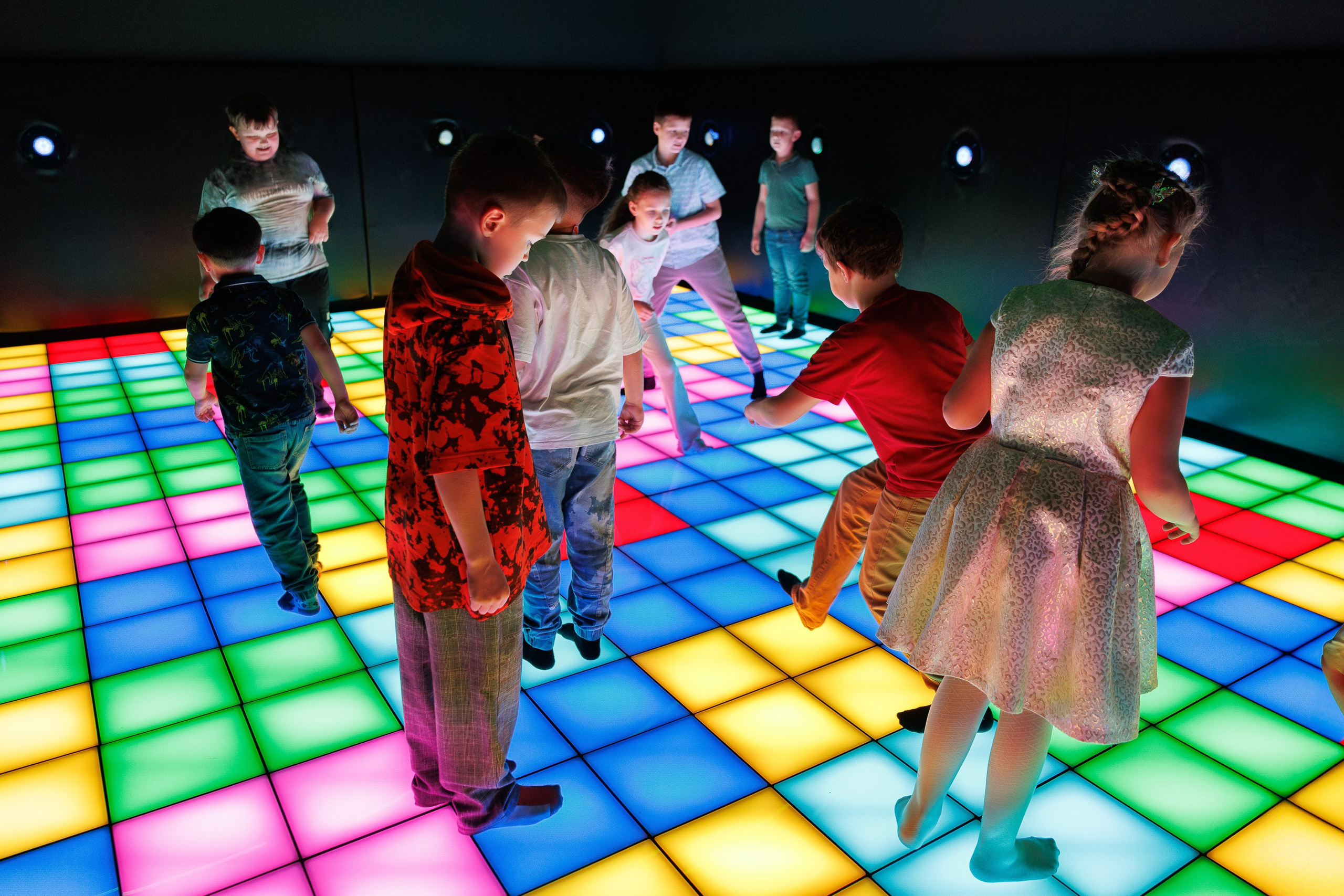 Детский день рождения в студии «Пиксель» в Оренбурге — фотосъёмка праздника