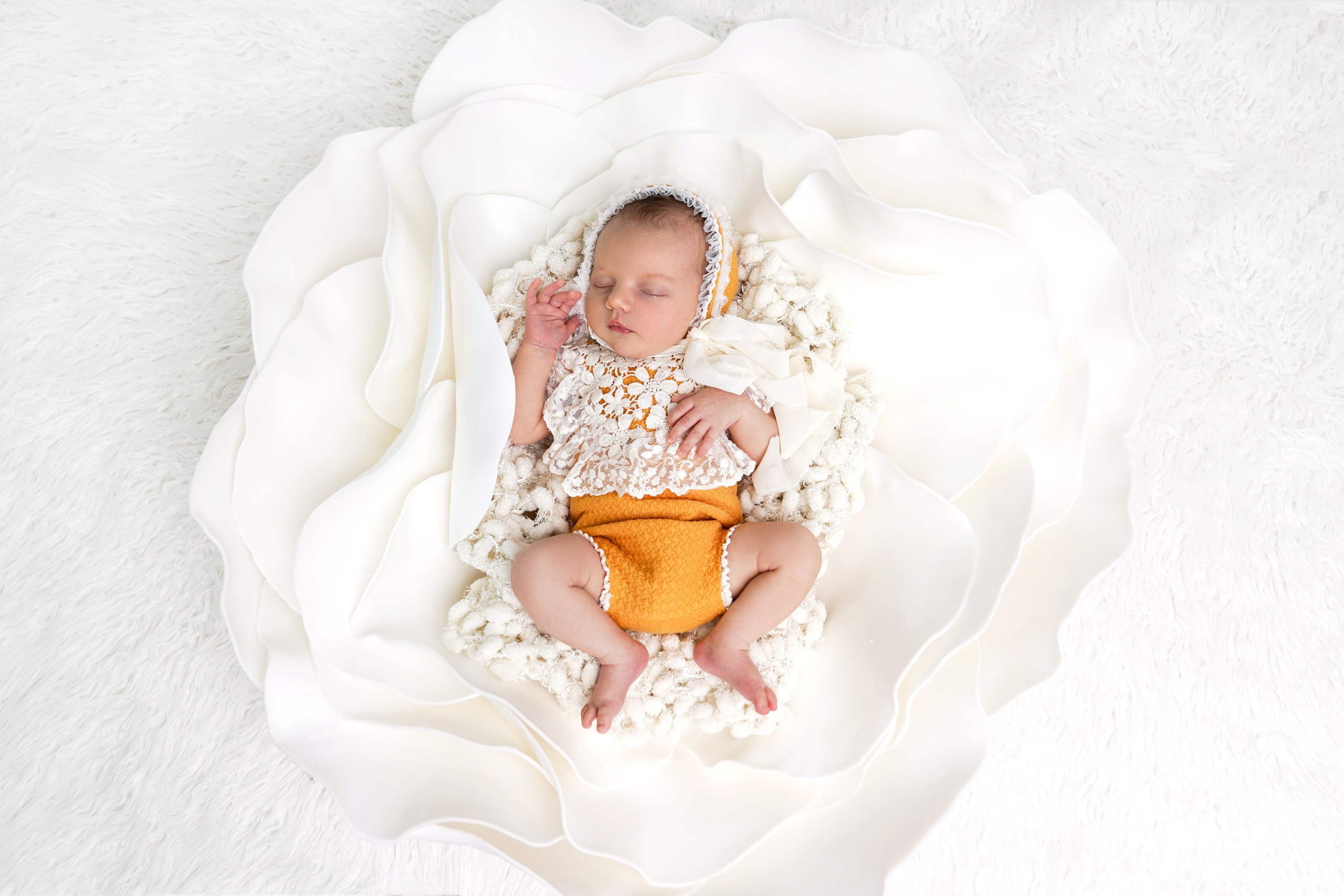 Фотосессия новорожденного (newborn). Фотограф новорожденных, детей до года и беременных в Симферополе