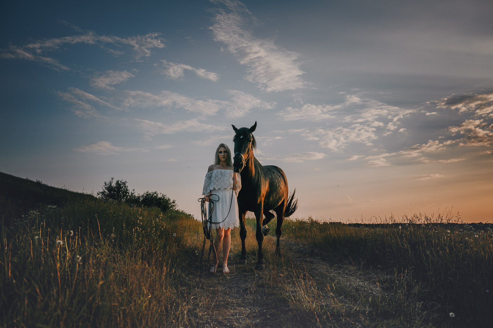 Конная фотосессия с Валерией. Летний закат. Село Нёнокса. Фотограф — путешественник Светлана Романовская