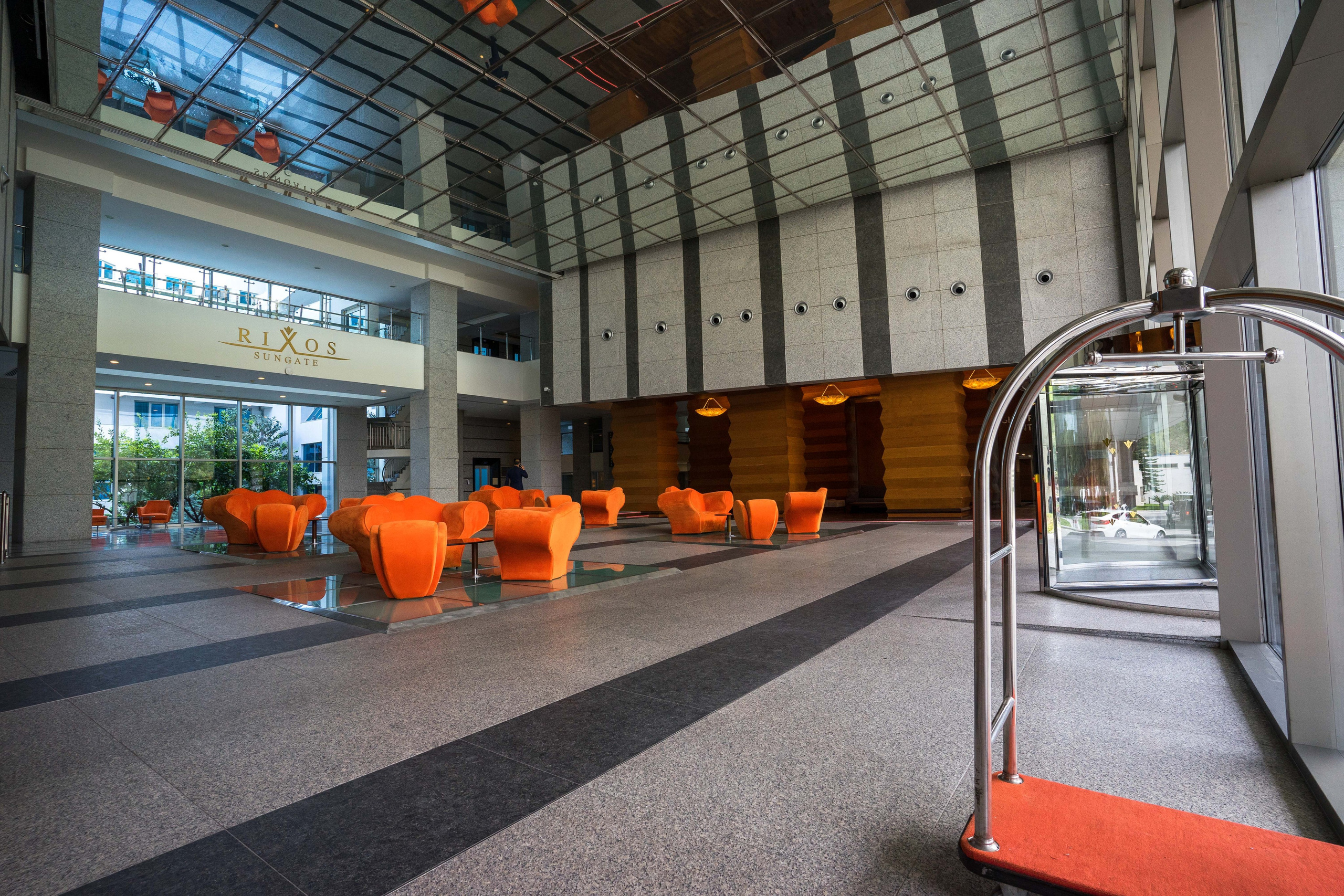 Фотограф в отель.Москва. Каталожная и промышленная съемка в Москве Александр Плонский