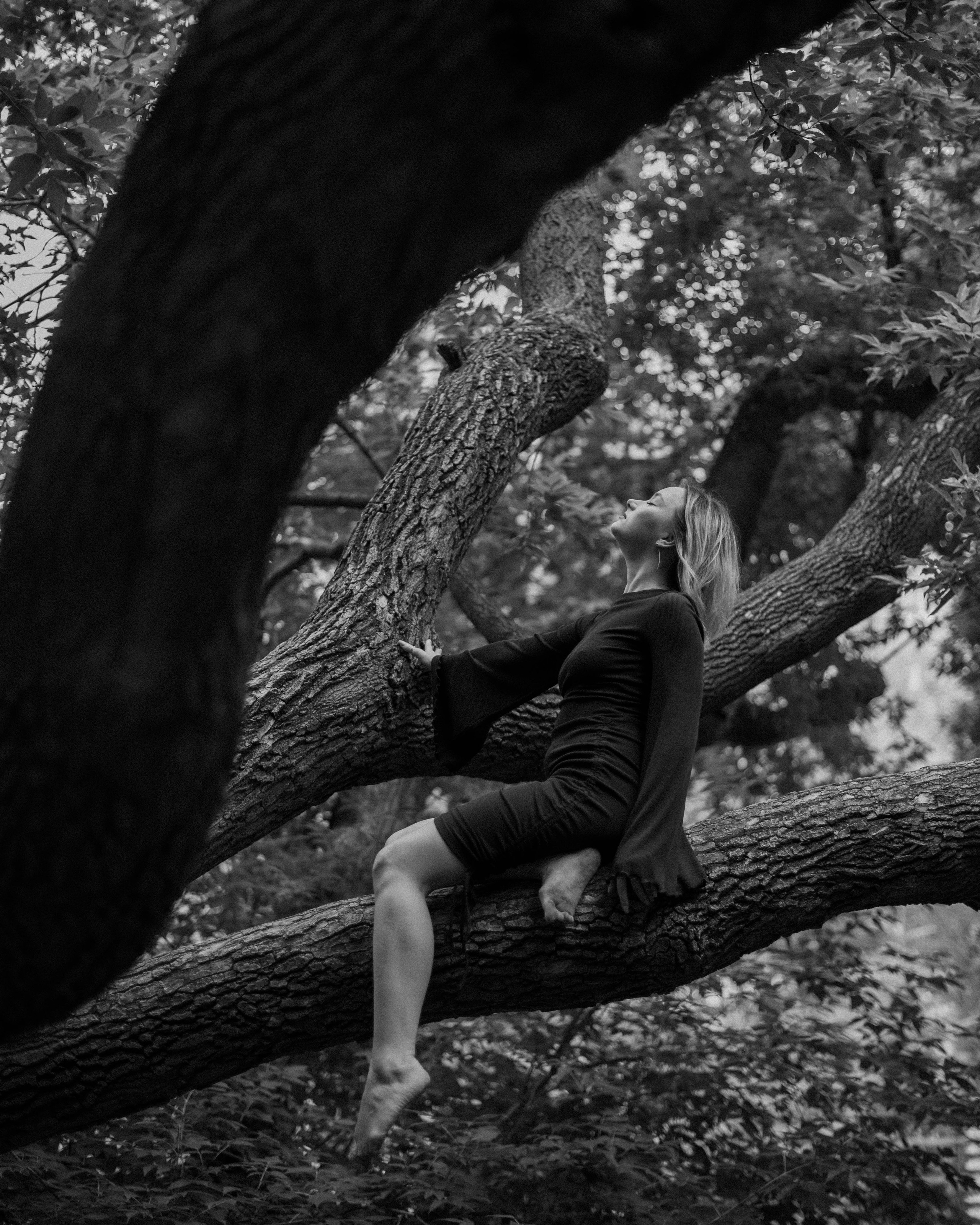 Аня. Женский фотограф. Создатель украшений ручной работы. Модель