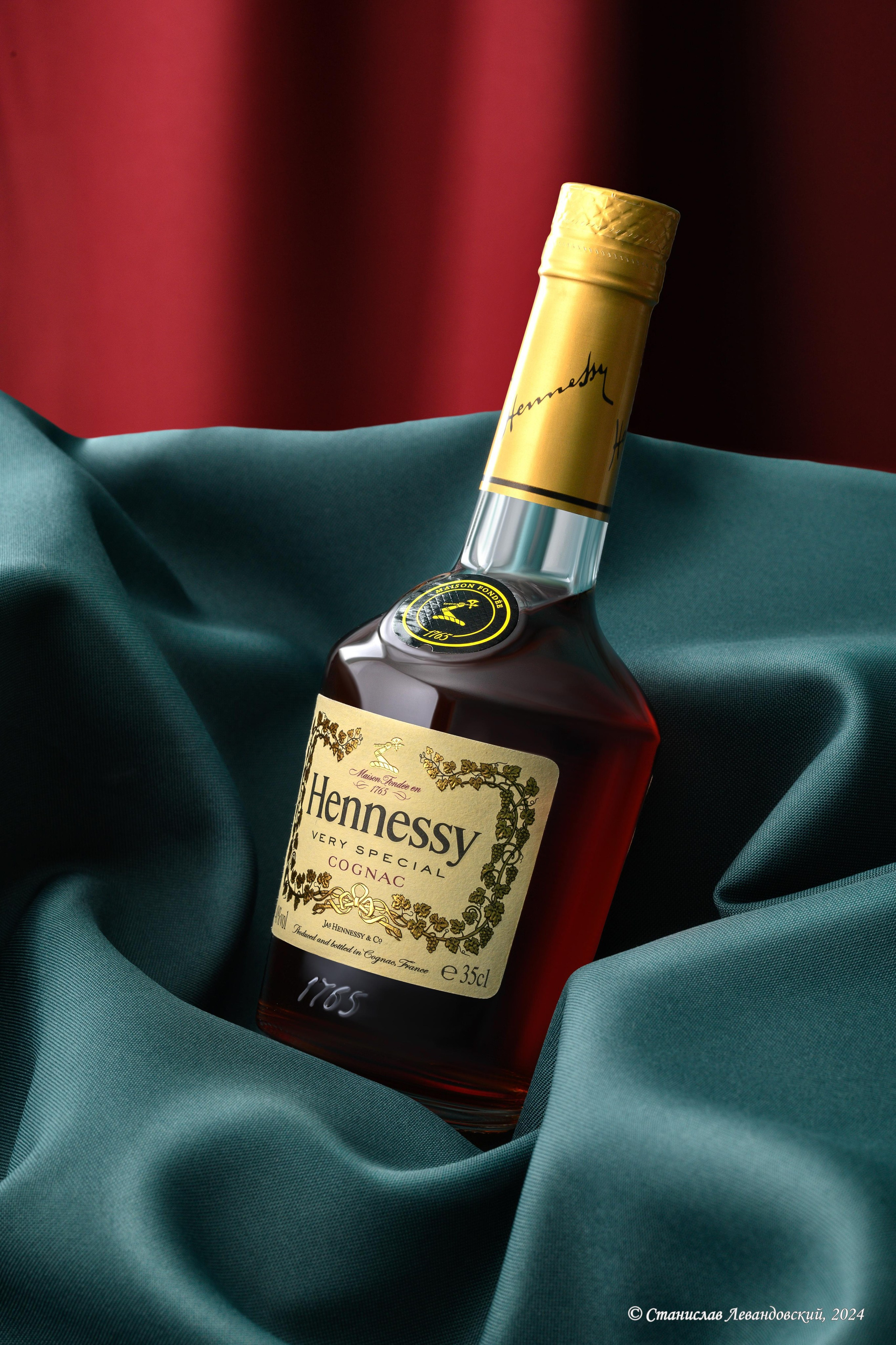 Предметный фотограф в Москве Станислав Левандовский