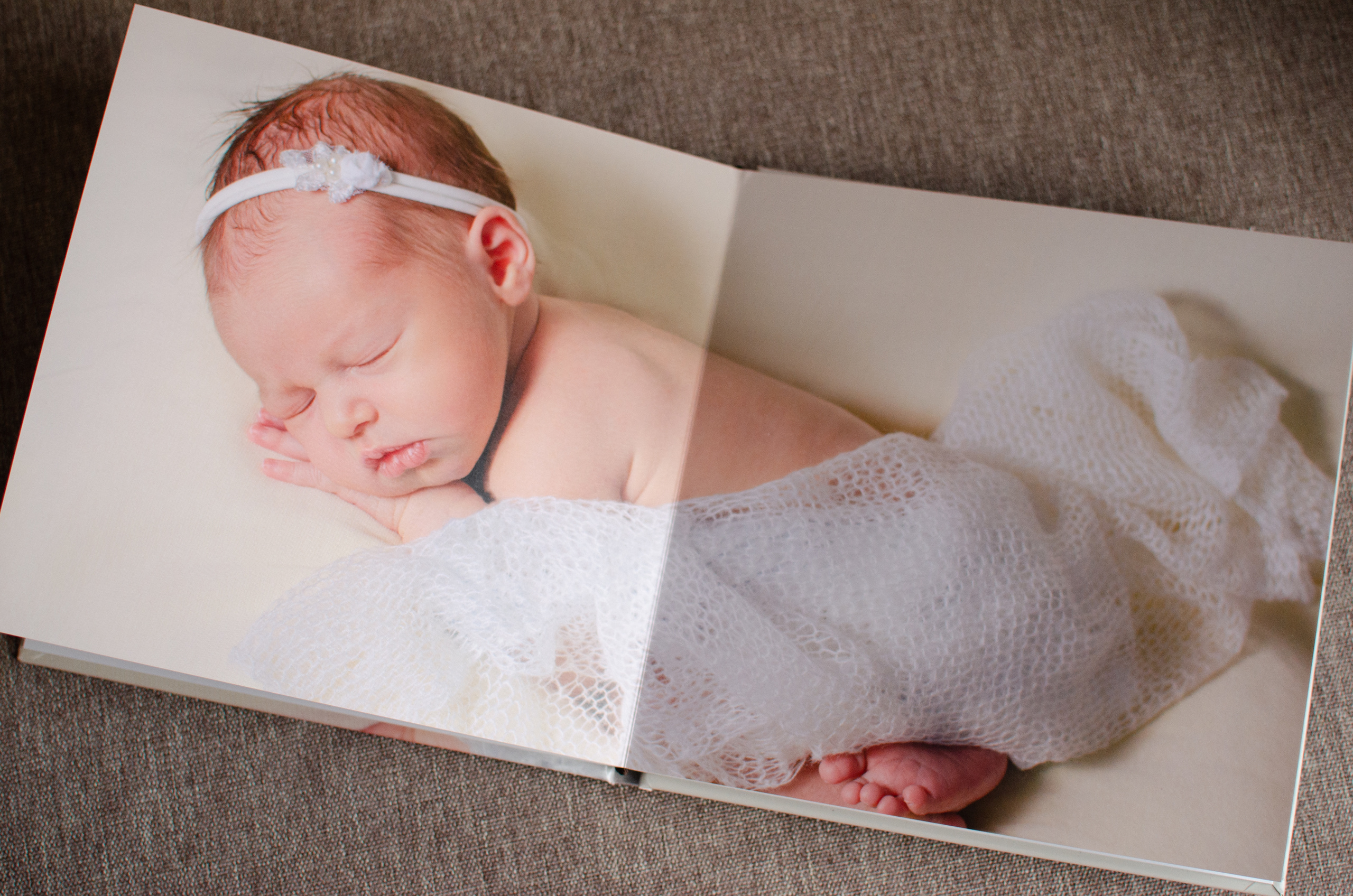 Фотокниги. Photographer of newborns and children up to a year in Montenegro