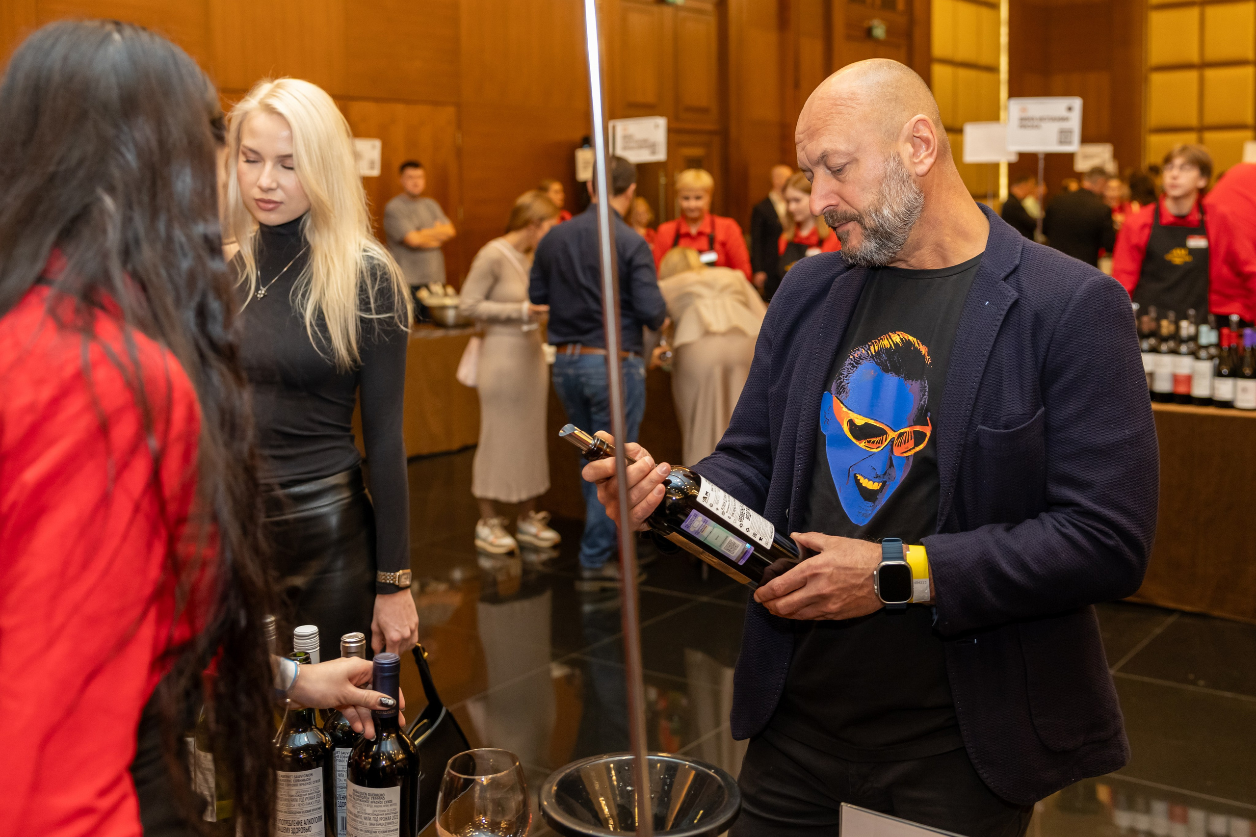 Репортажная фото- и видеосъемка Винного салона «Ароматный мир» в СПб