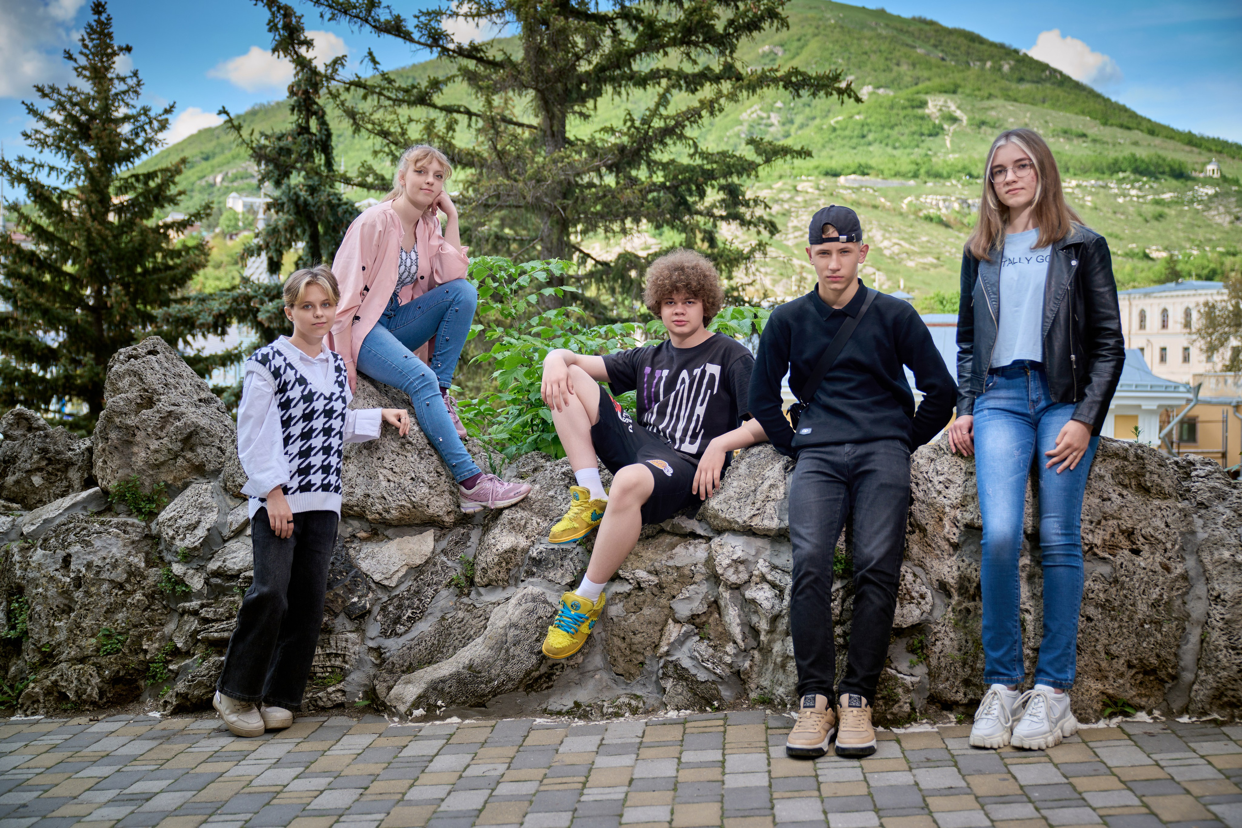 Выпускные альбомы и съемка на улице, плюсы и минусы