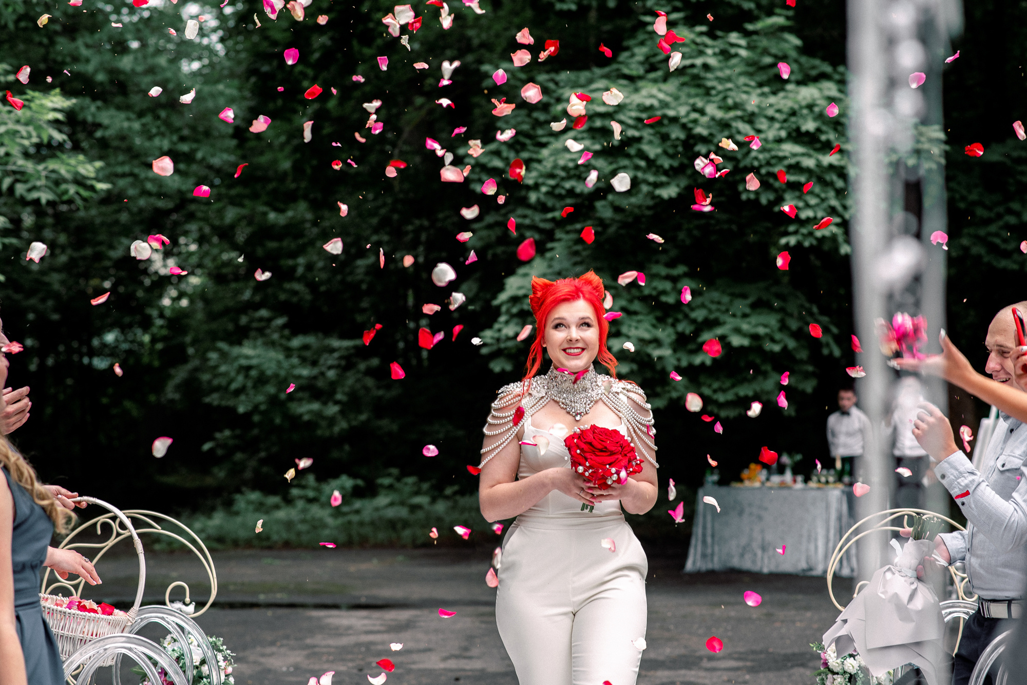 Нежная встреча на вокзале Юлии и Ивана. Свадебный Фотограф Минск || Фото и Видеосъёмка Минск || Другие города