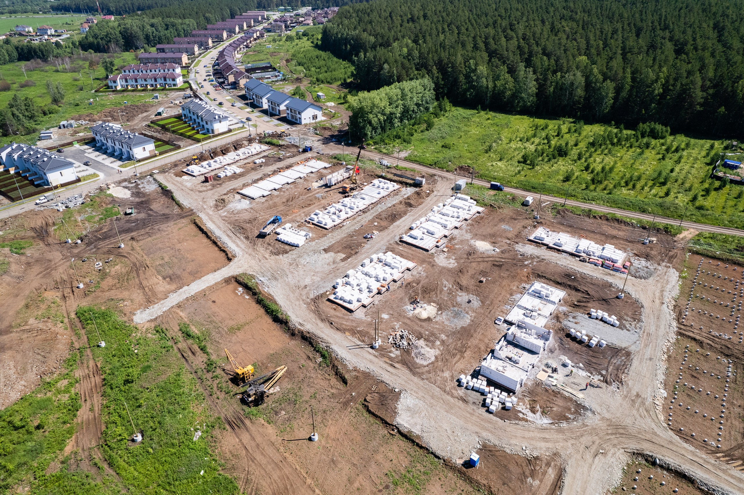 Фотограф для съемки этапов строительства. Контент для бизнеса в Екатеринбурге Полдень Медиа