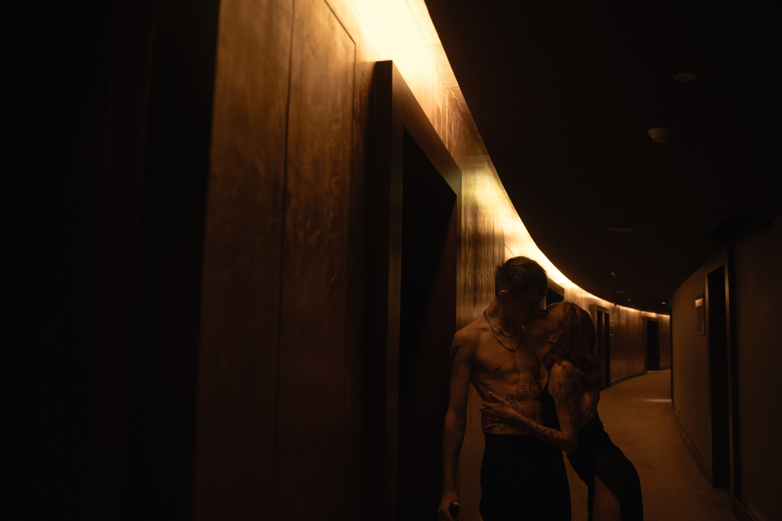 Камерная свадьба. Фотограф Алматы