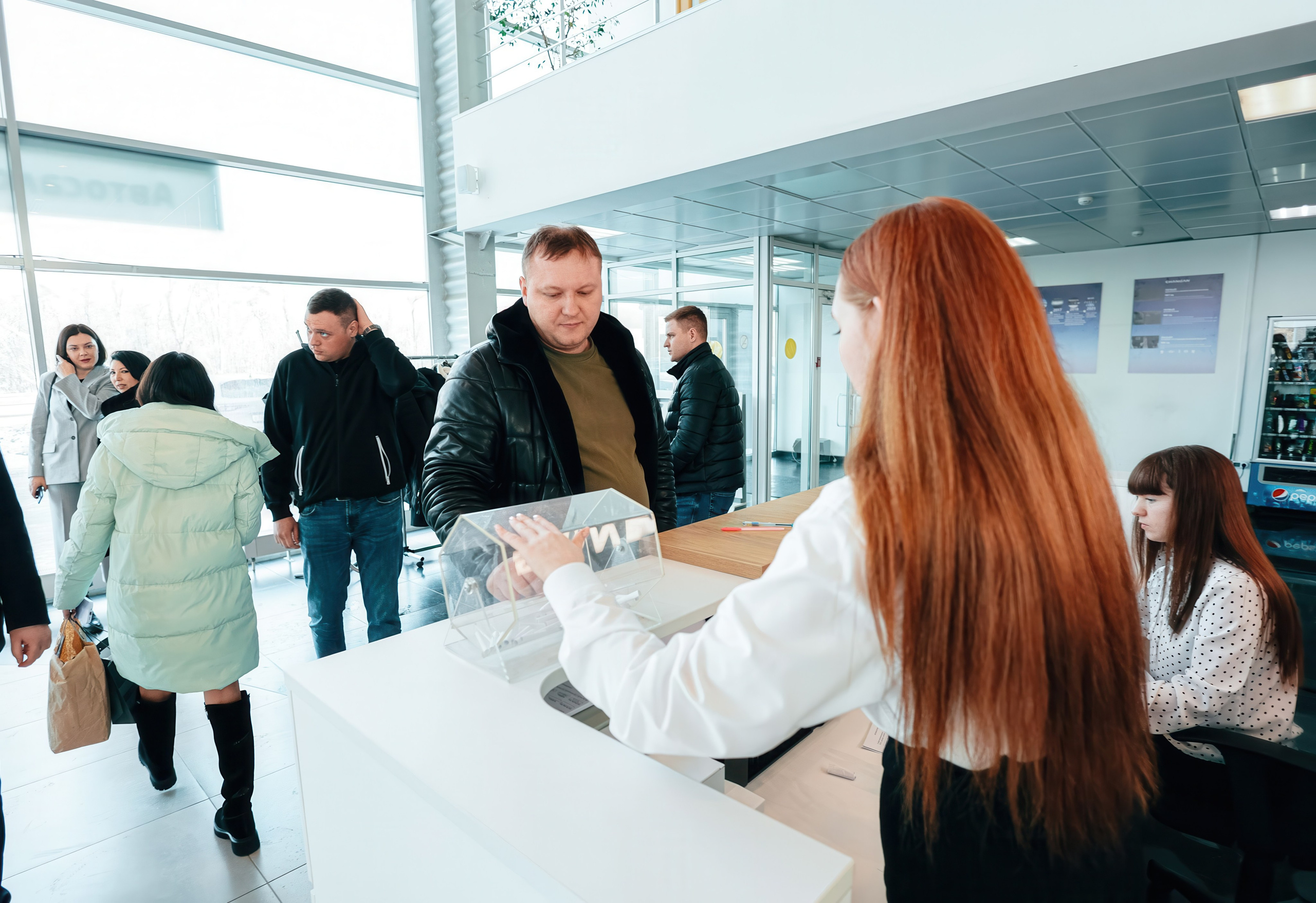 01.03 Автосалон-2000. Презентация нового ChanGan. Команда специалистов в мире фотографии и видео. Детский фотограф, семейный фотограф